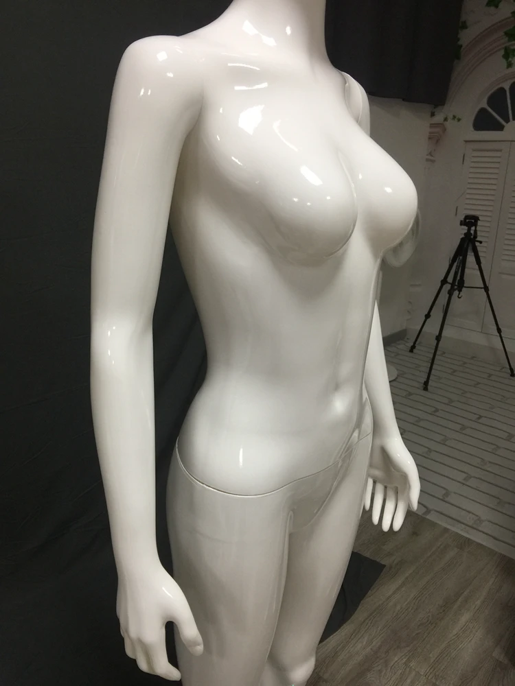 Wholesale Egg Head No Wig Gold Metal Luxury Glossy White Plating Stand Female Mannequins
