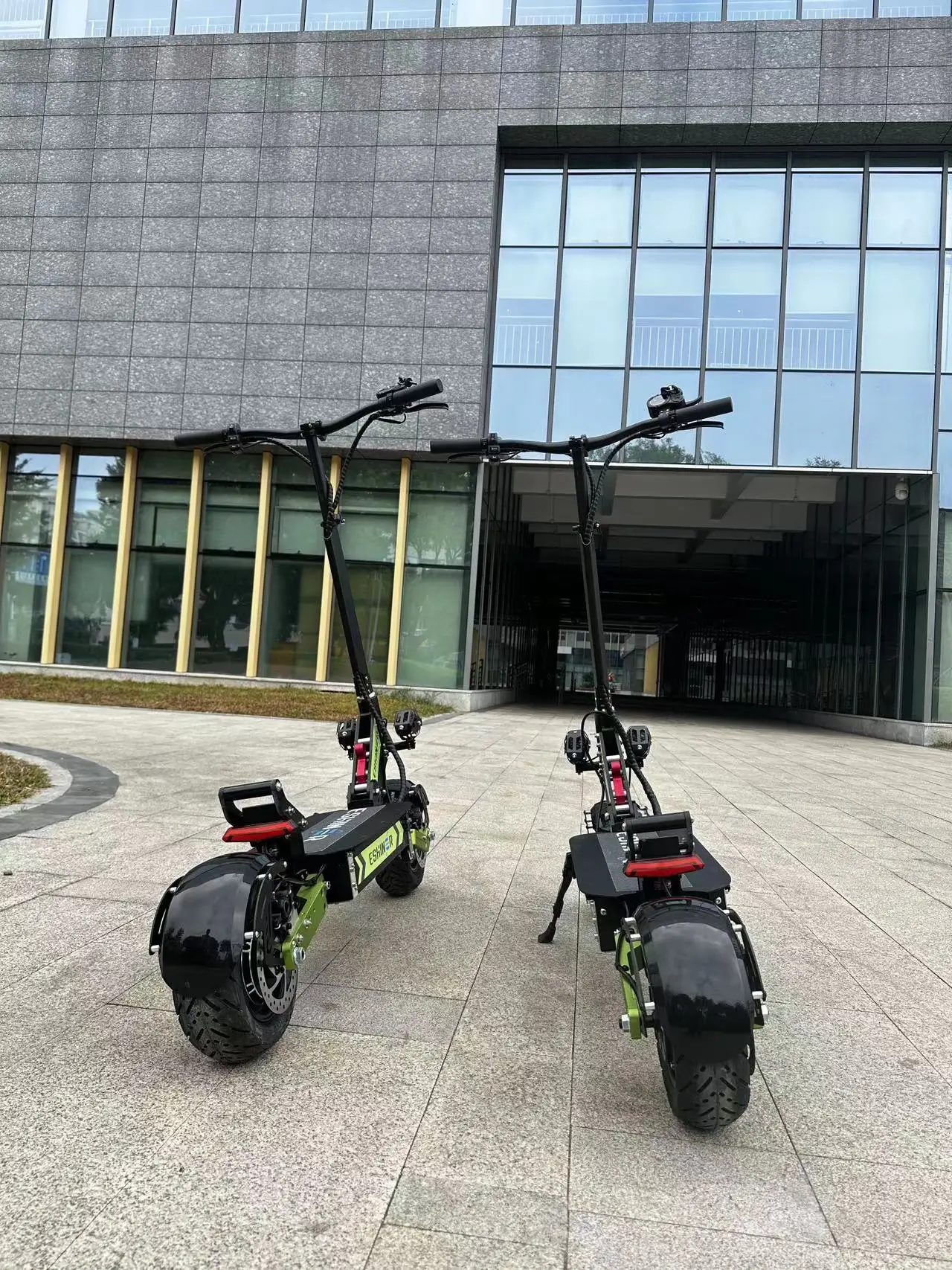 Foldable Portable 60V 6000W E Scooter Dual Motor High Power 11 Inch Fat Tire 70-85Kmh Electric Bike Scooter For Adults With Seat