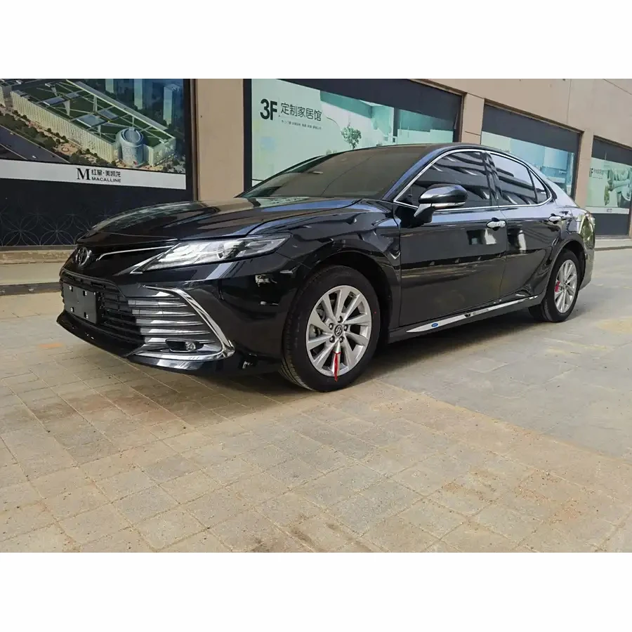 Б/у Toyota Camry 2,0 г роскошная версия