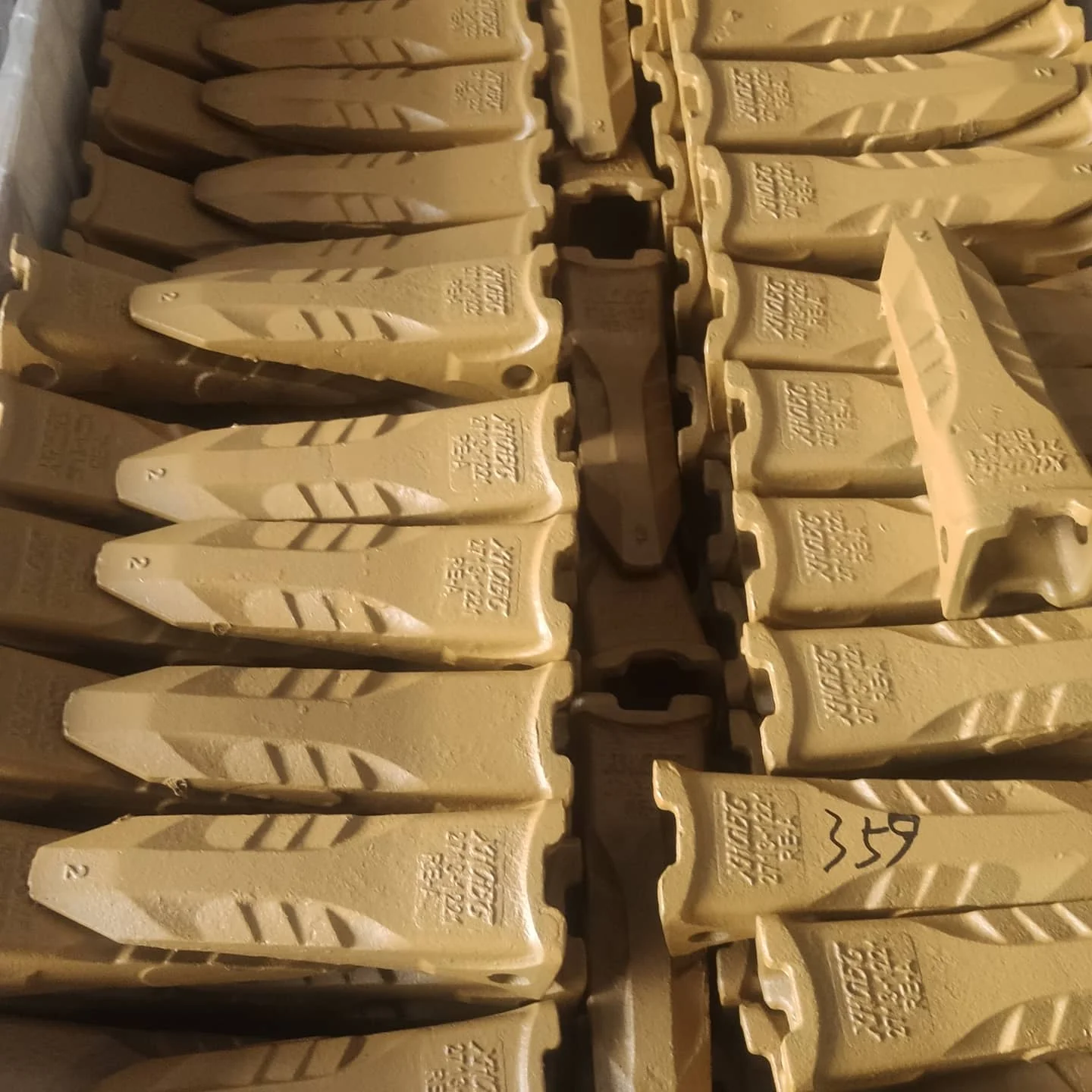 Manufacturer Supply Bucket Teeth Tooth Point 2713-1221 for Excavator DH500RC Rock Tooth Point
