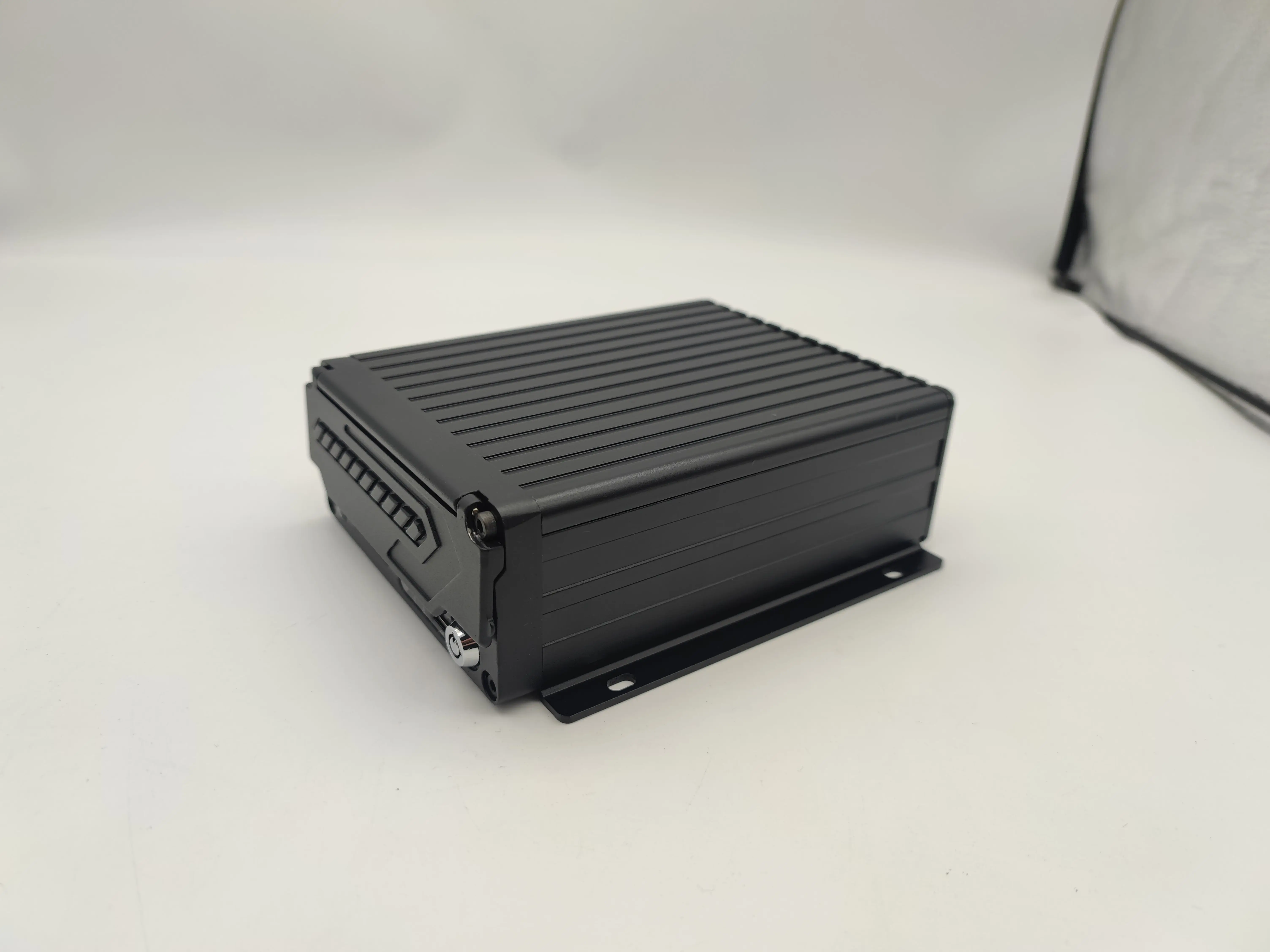 FL & OEM 4-канальный GPS HDD DVR пассажирский счетчик 1080P HD Мобильный автомобиль 3G 4G Wi-Fi людей MDVR для автобуса