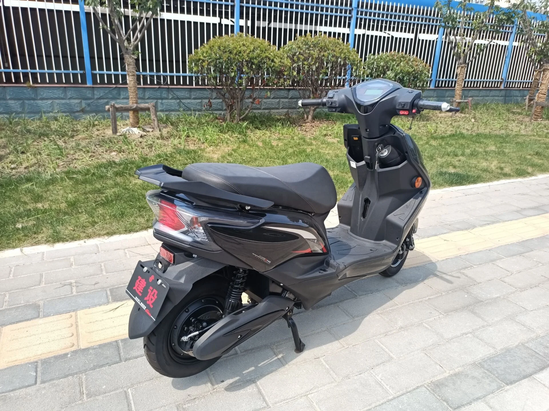 Педаль с логотипом OEM для Европы Японии электроскутера мотоцикла