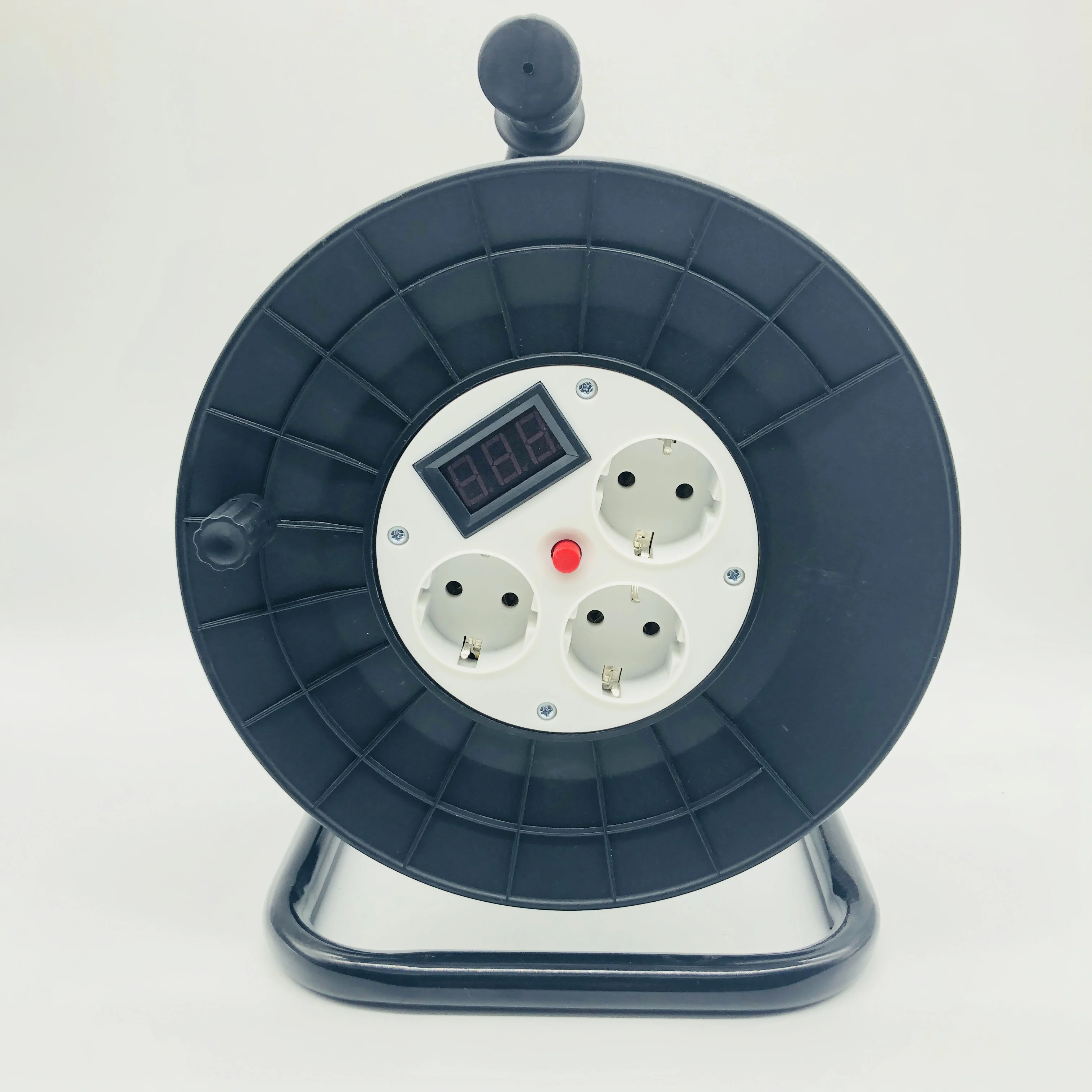 
Digital Display Voltage Waterproof Cover You Can Chooserechargeable Portable Retractable Extension Cord Outlet 