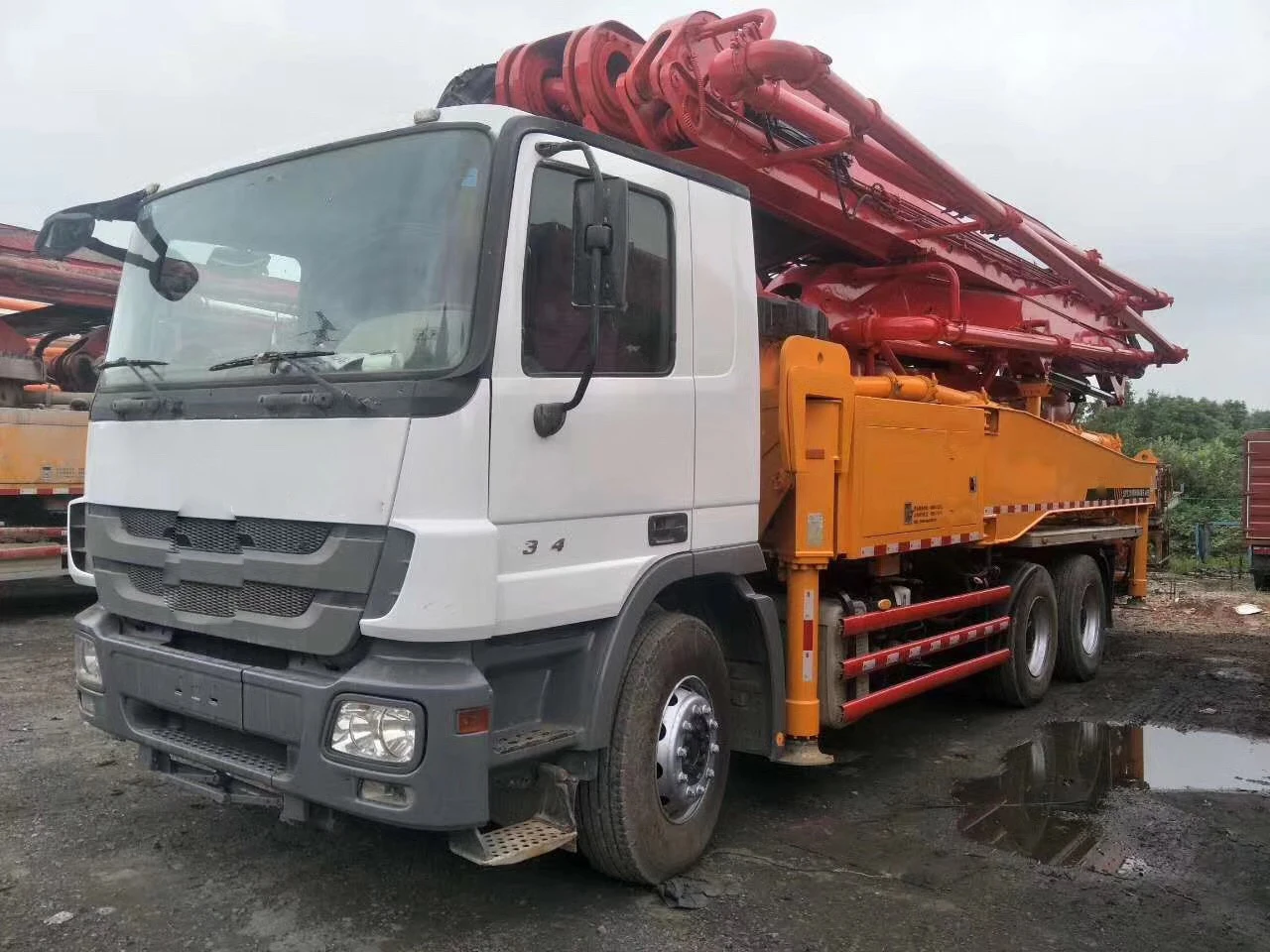 38M Truck-mounted Concrete Pump Truck SYG5286THB 380C-10 to Oman