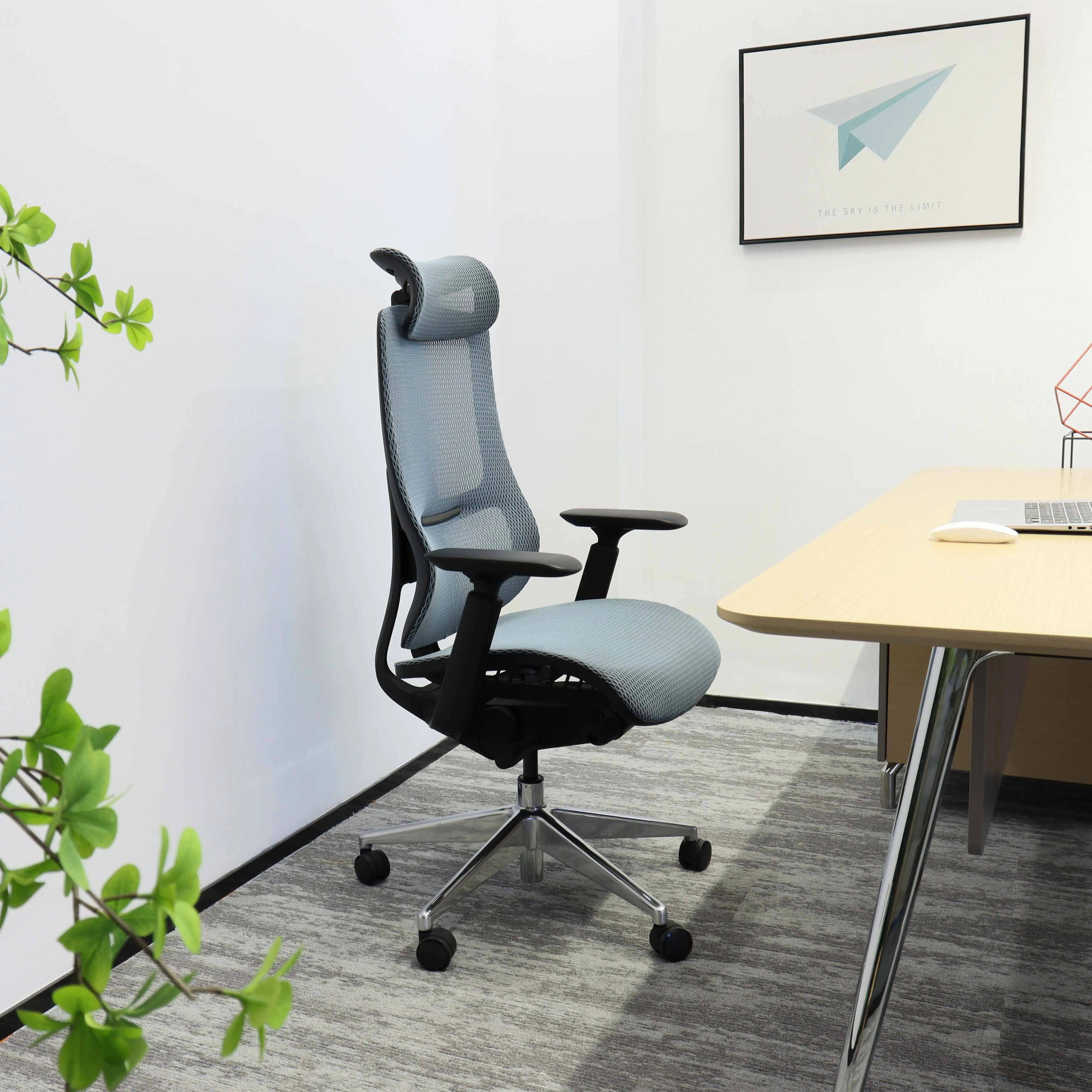 Modern High-Back Executive Office Chair King-Size Swivel Mesh Foam Adjustable Headrest Home Office Use BIFMA Certified Fabric