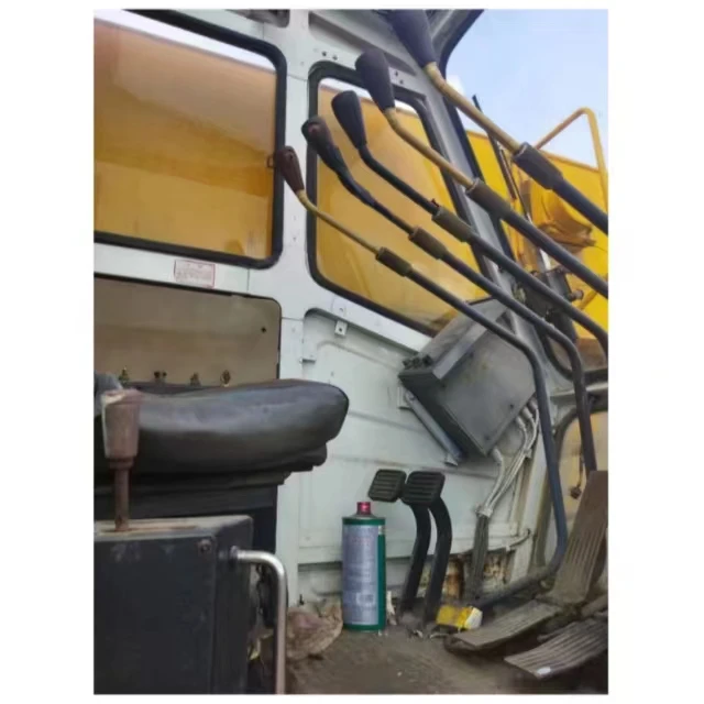 30 ton  hydraulic mounted crane NK-300-E-V used for Kato crane