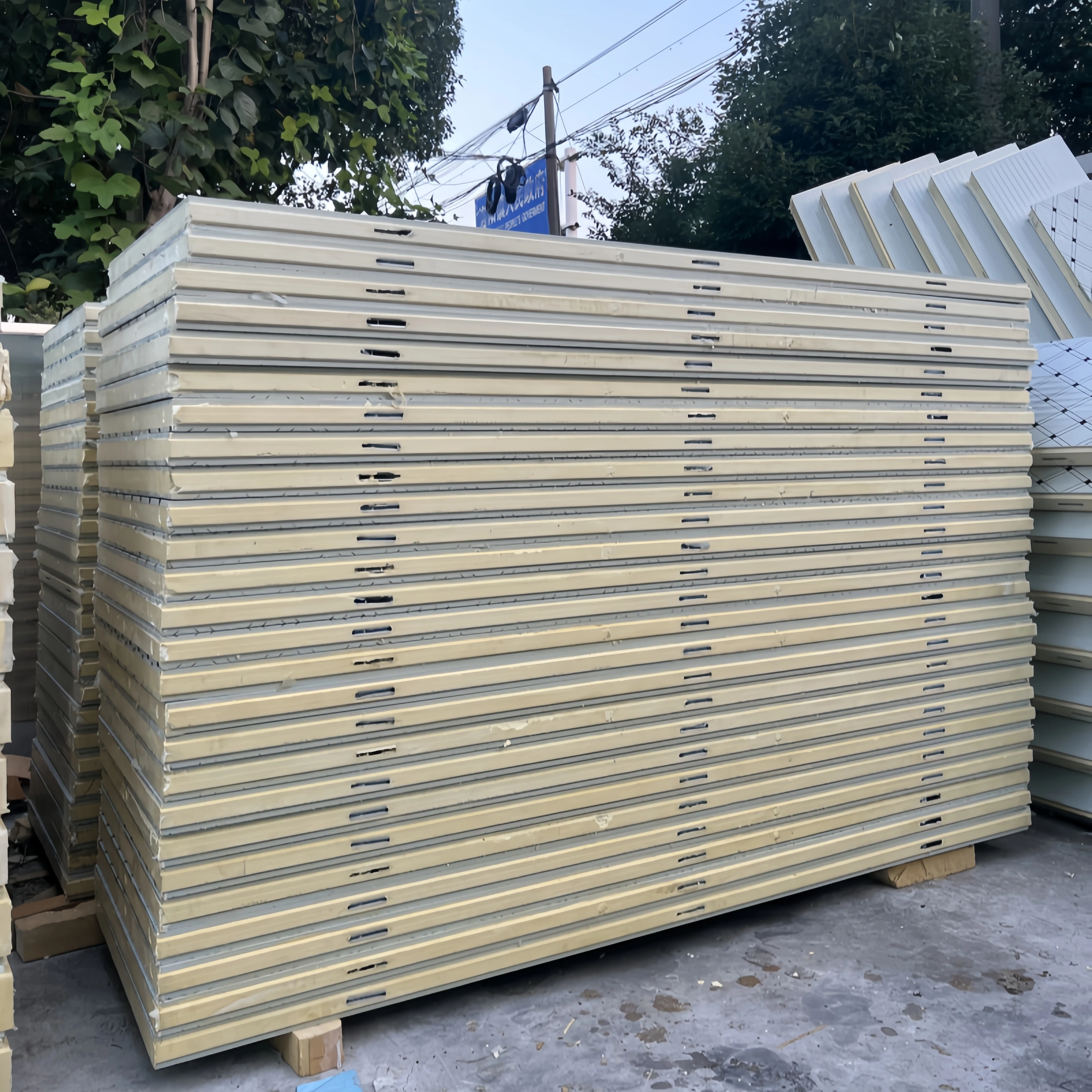 Handmade Pharmacy Hospital Cleaning Refrigerator Panel Automatic Lines for Walls Ceilings Type Insulation Board Sandwich Panels