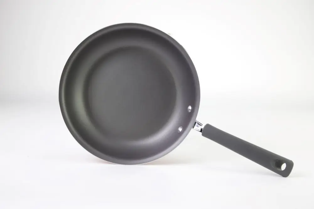 Hot Sale 2pcs Induction Bottom Aluminum Non Stick Kitchen Utensils Electric Frying Pan Set With Silicone Handle