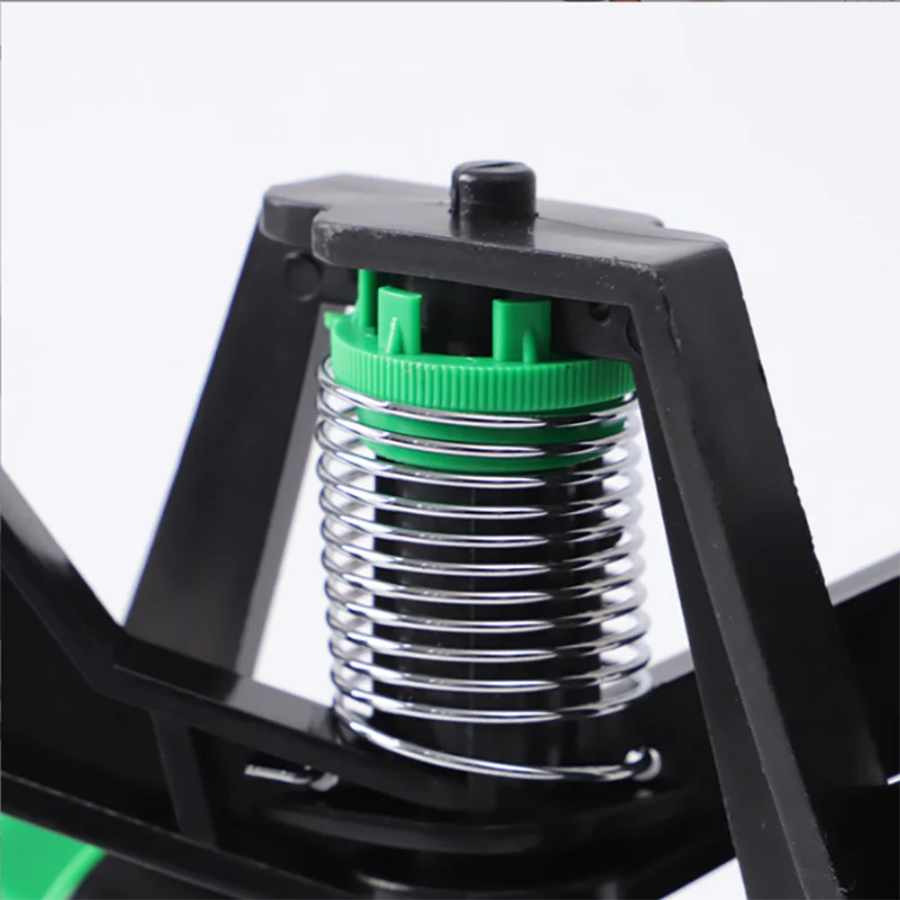 Hot Selling 360 Degree Rotating Impact Rocker Nozzle Adjustable Five Nozzle Plastic Farmland Irrigation System Agricultural Use