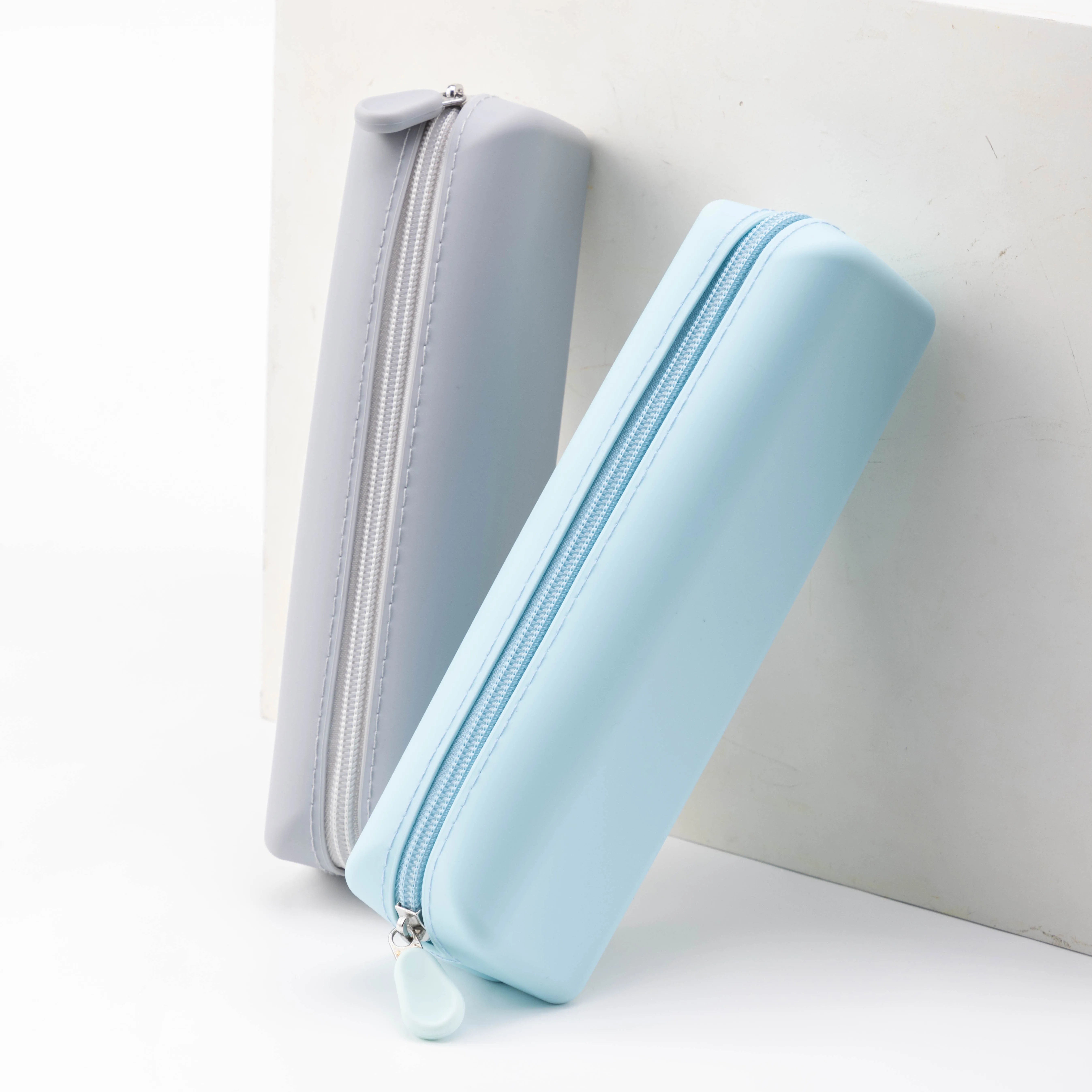 wholesale waterproof silicone pencil bag simple pencil case pouch  student large capacity  pencil case stationery storage bag