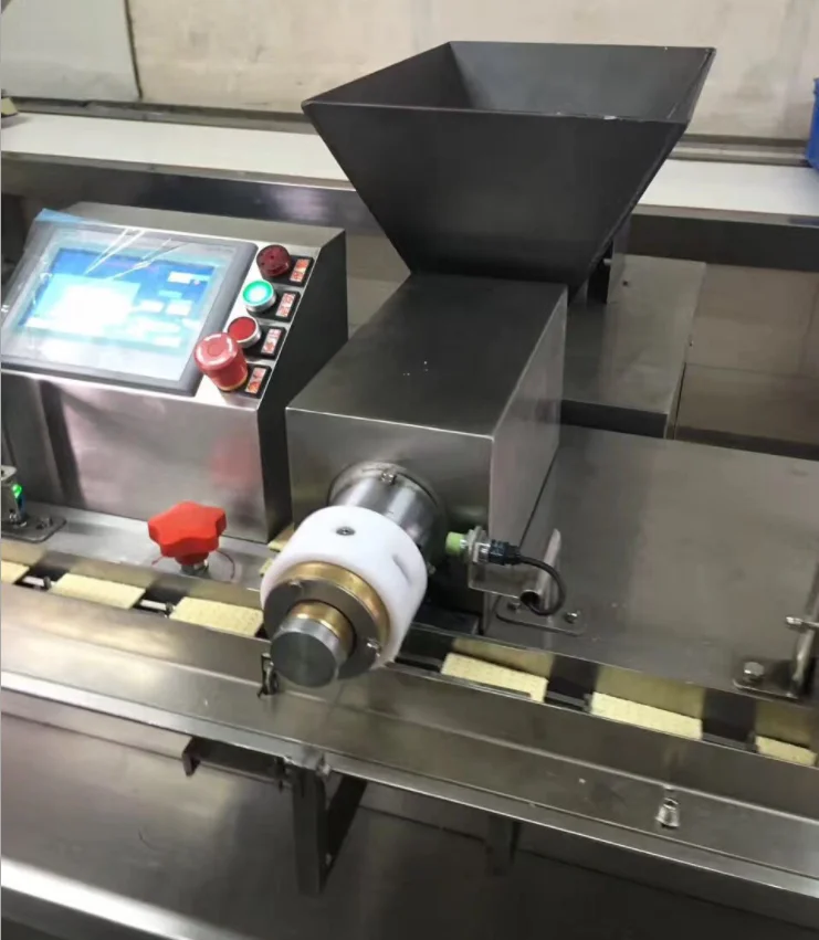 Ice Cream Filling Biscuit Sandwiching Machine bear biscuit sandwich machine