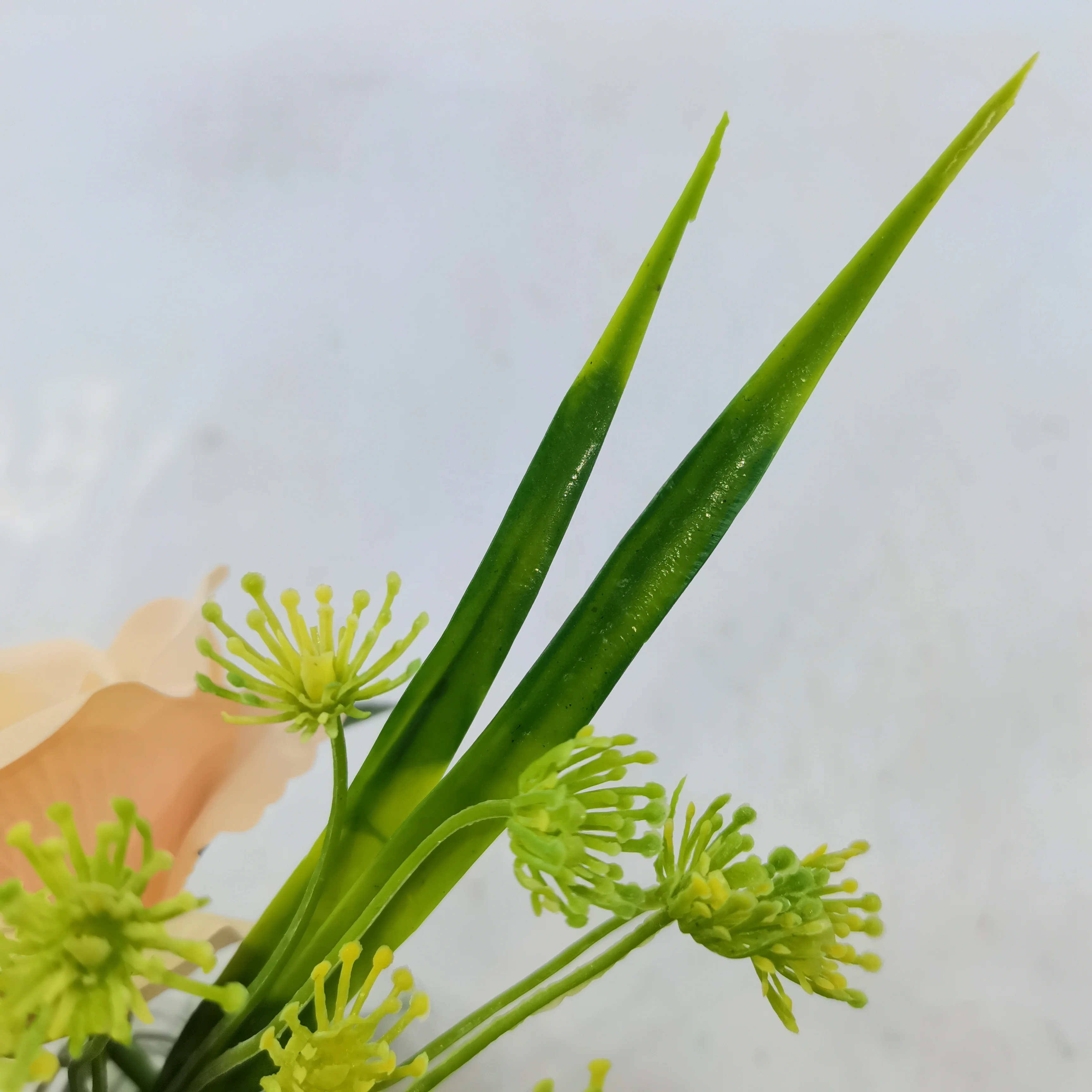 Artificial Rose Bouquet Simulation Daisy Interior Decoration Rose With Glass Bottle Landscaping Potted Plant