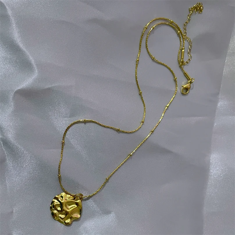 Новые аксессуары ожерелье из нержавеющей стали покрытое 18K позолоченными бусинами цепочка с неправильным молотком кулоном для