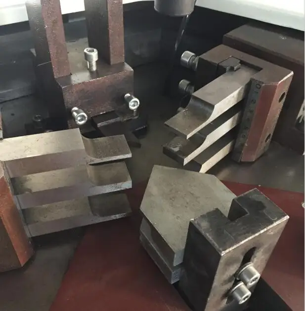 aluminum window door corner joint machine/aluminum window door making machine with CE