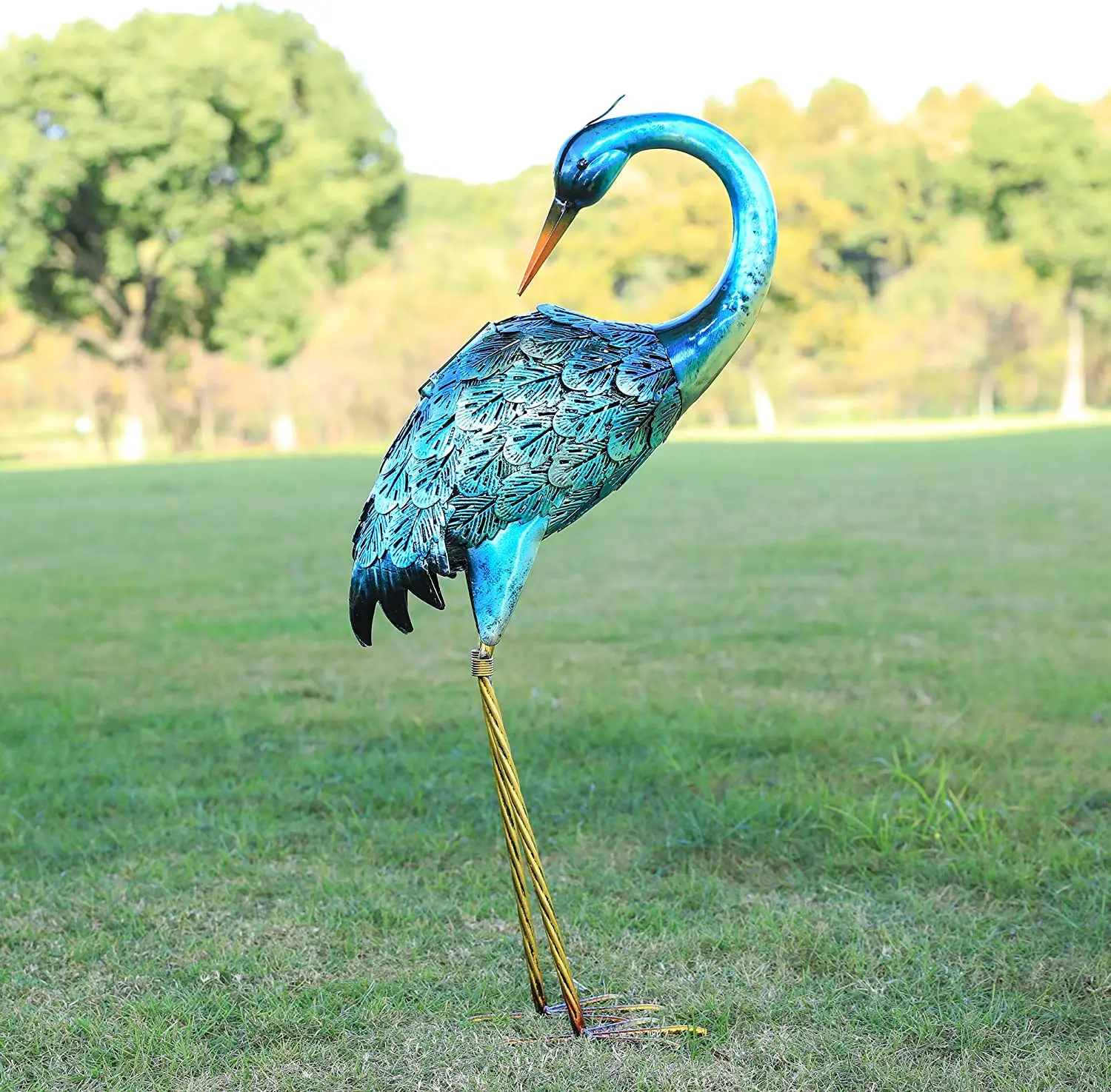 Garden Statue Blue Heron Decoy Metal Bird Garden Art With Solar Lights For Outdoor Pond Lawn Yard Decoration