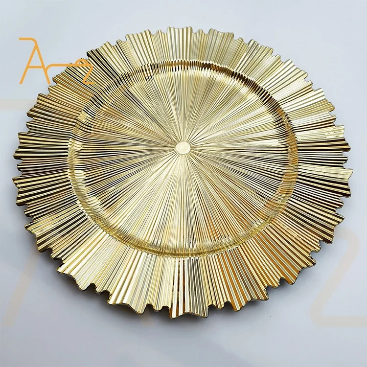 Wholesale cheap 13inch hotel restaurant party dinner plates luxury table underplate plastic charger plates gold for wedding