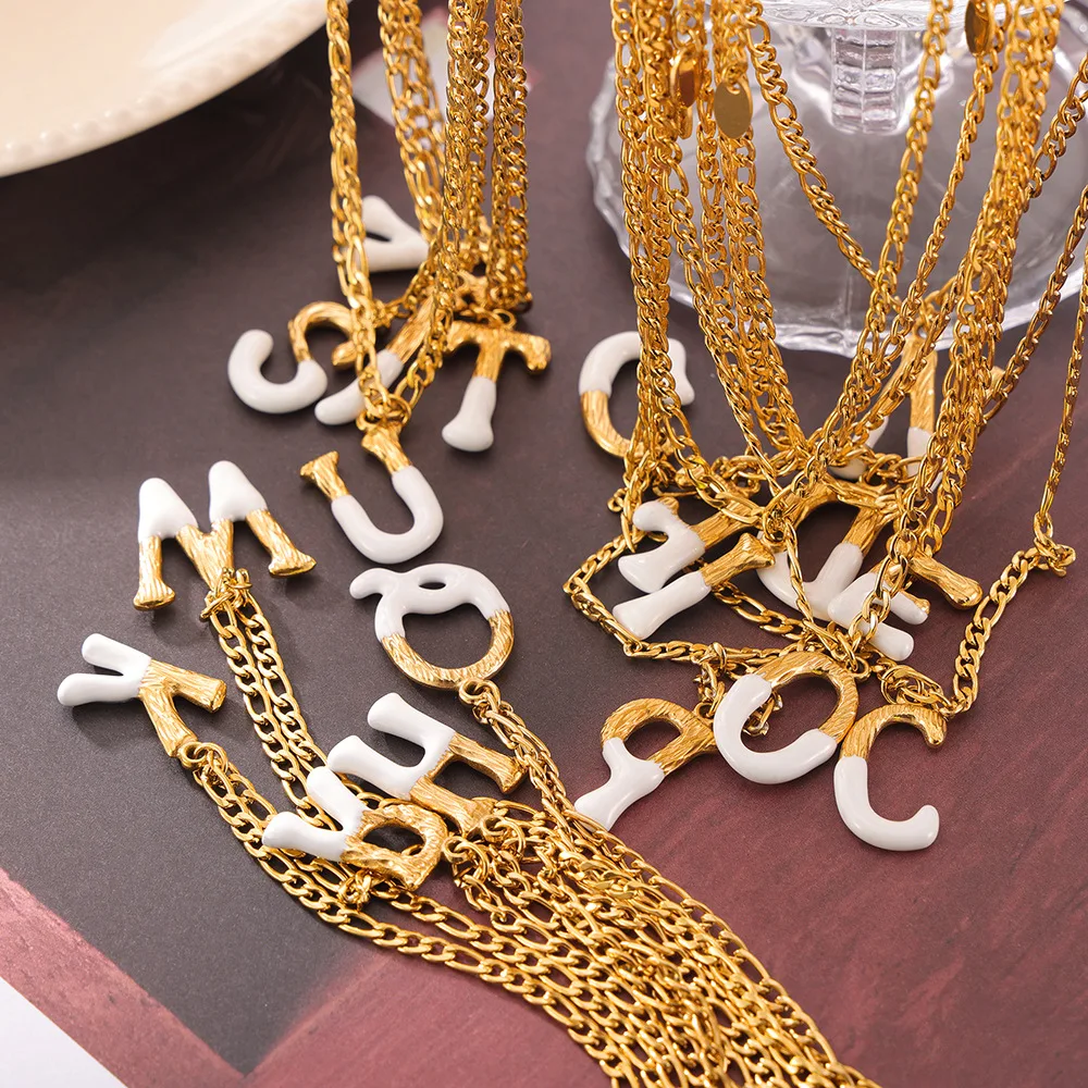 2024 New Simple Tarnish Free 18k Pvd Gold Plated A-Z Letter Pendant Necklace 316L Stainless Steel Letter Necklace For Women
