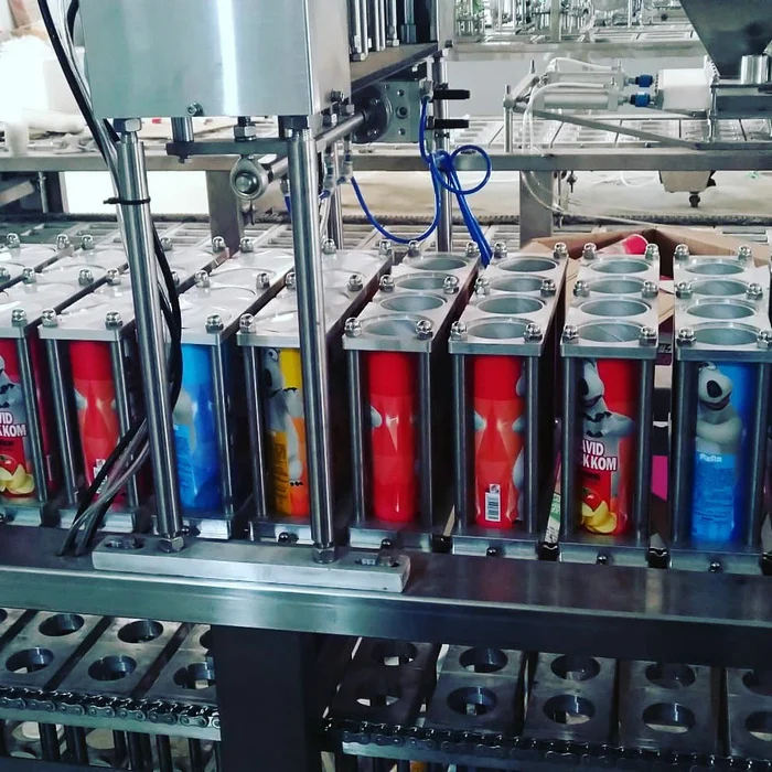 Automatic Potato Chips Can Top Cover Sealing Packaging Machine