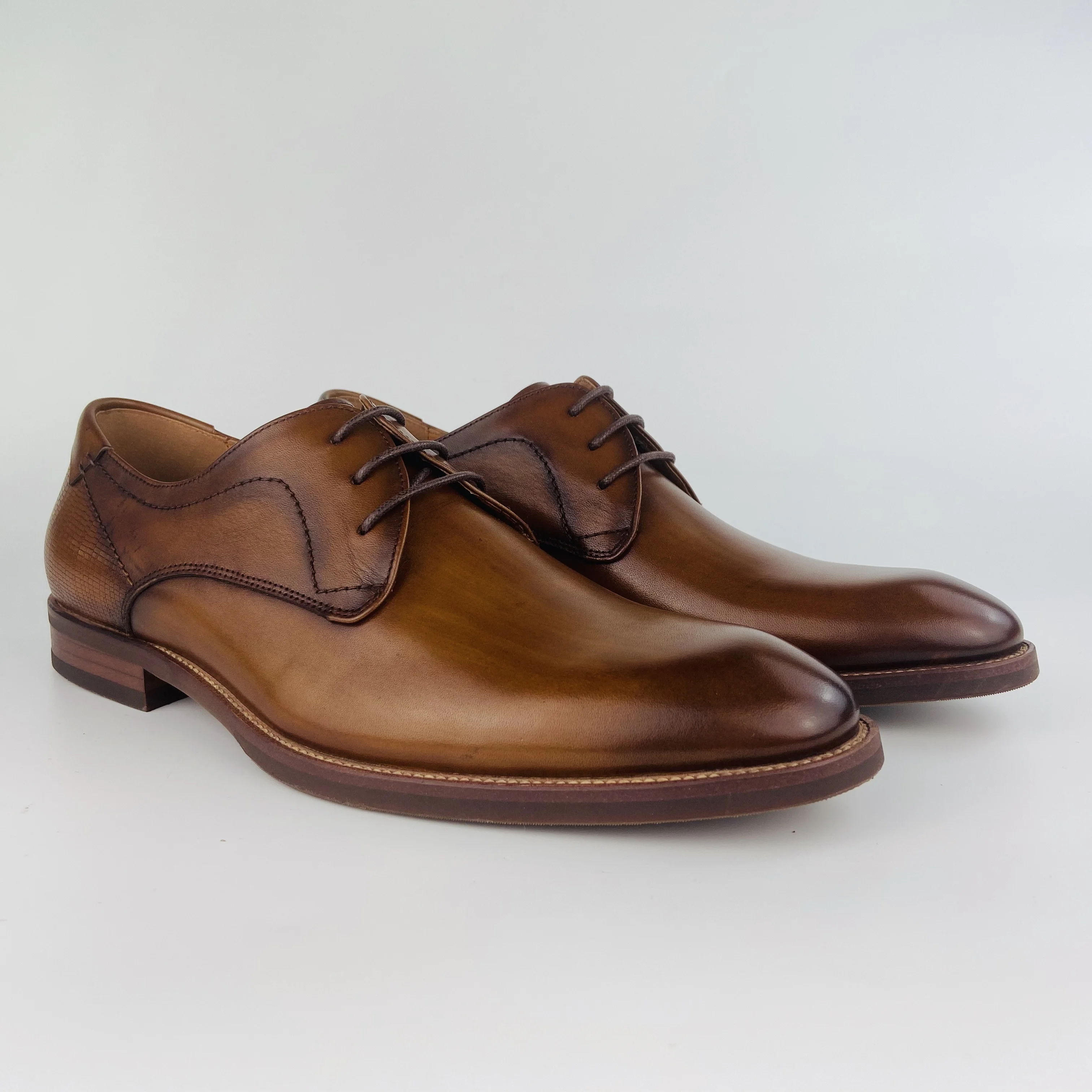 Wholesale  Latest design men competitive price classic  causal shoes