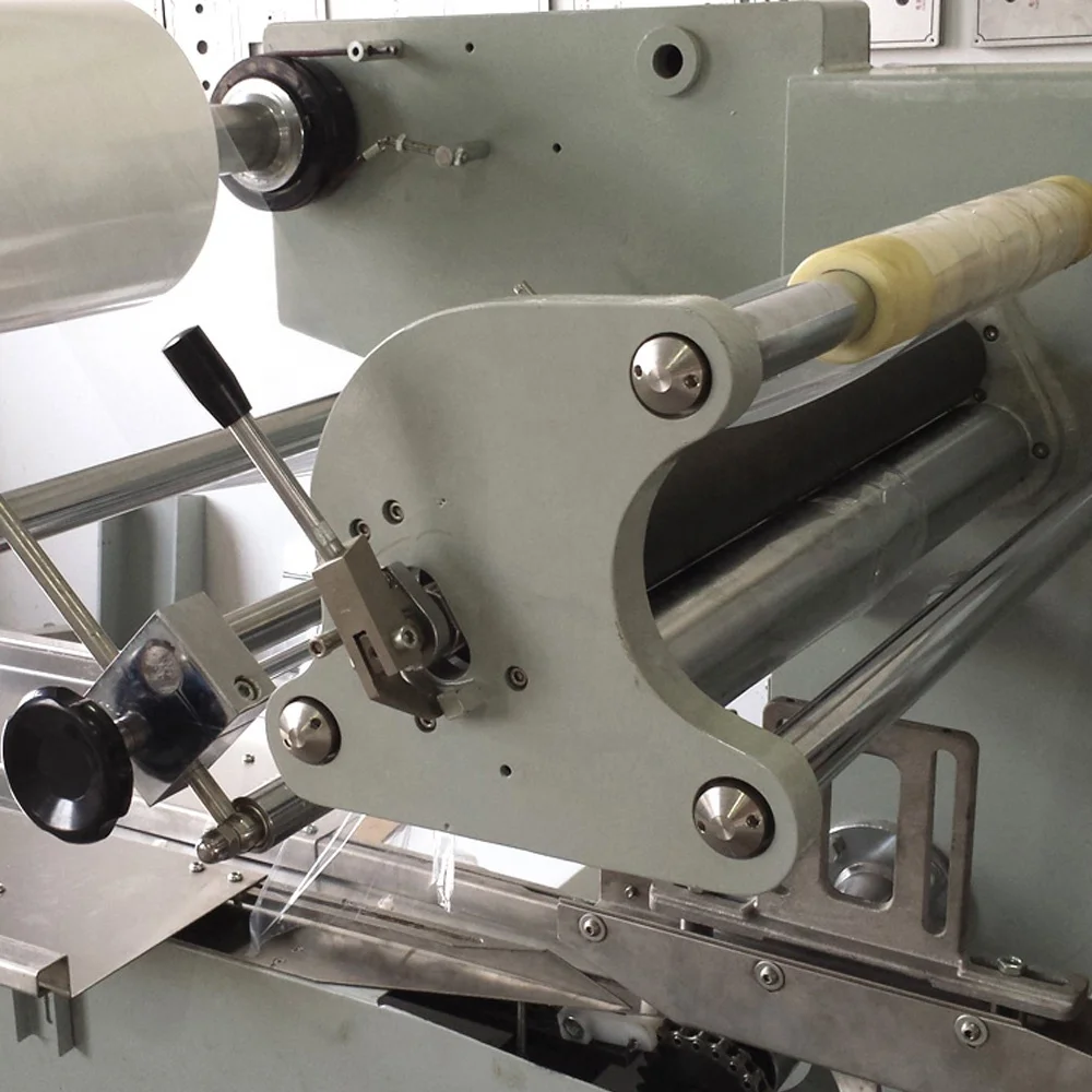 Napkin box shrink packing machine,napkin box shrink wrap machine,napkin box packaging machine