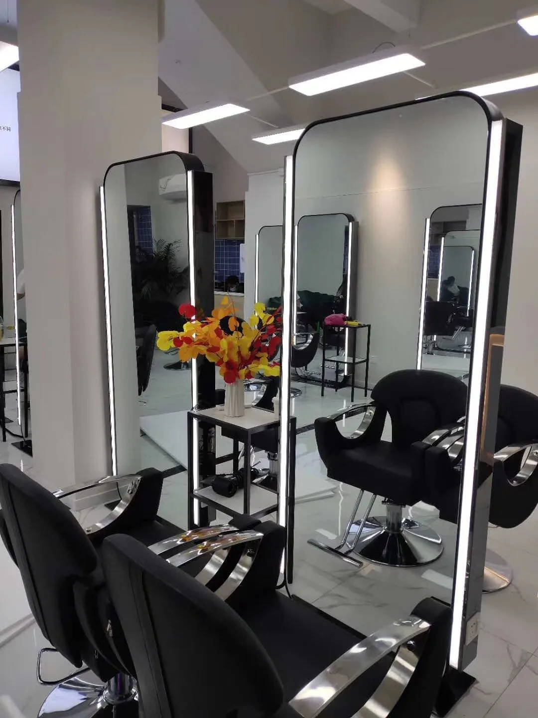 Desktop Beauty Led Light Illuminated Haircut Salon Mirror For Barber Shop