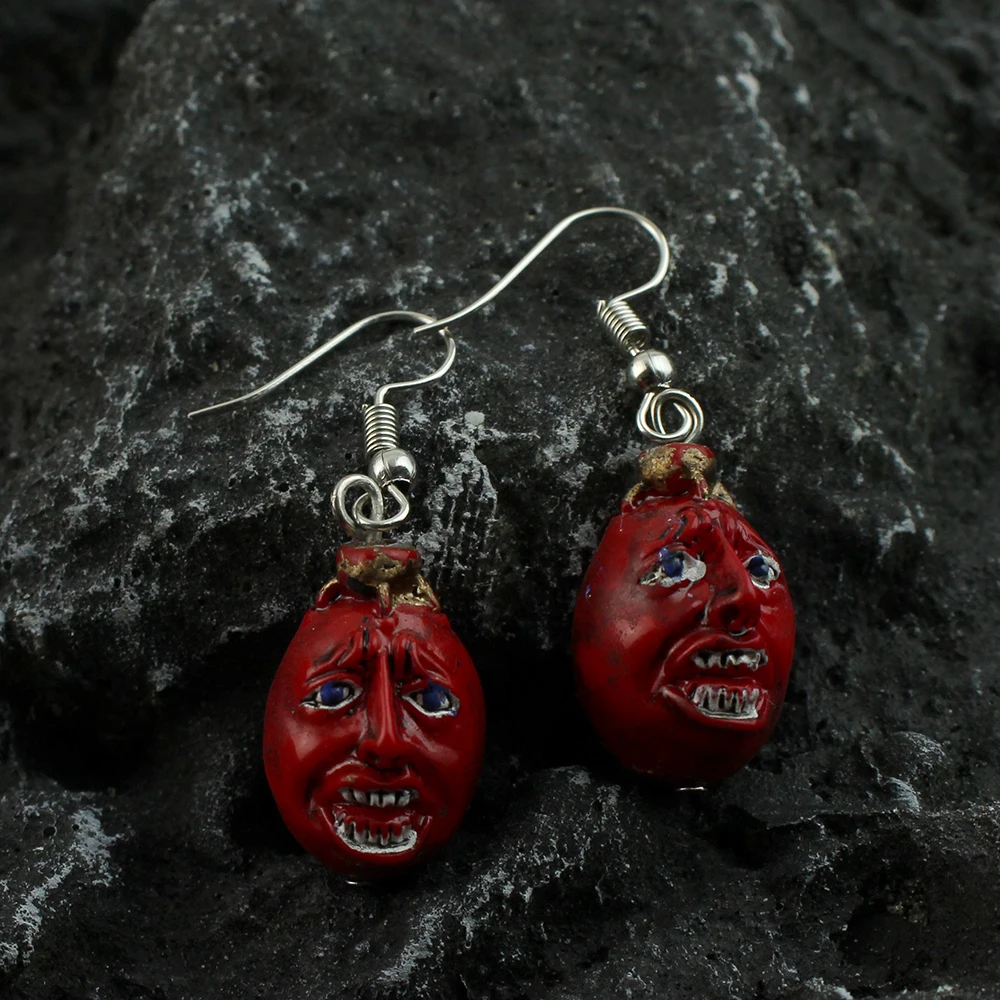 Anime Berserks Behelit Keychain Guts Griffith Egg of King Pendant Men Women Cars Backpack Keyring Jewelry Decoration Accessory