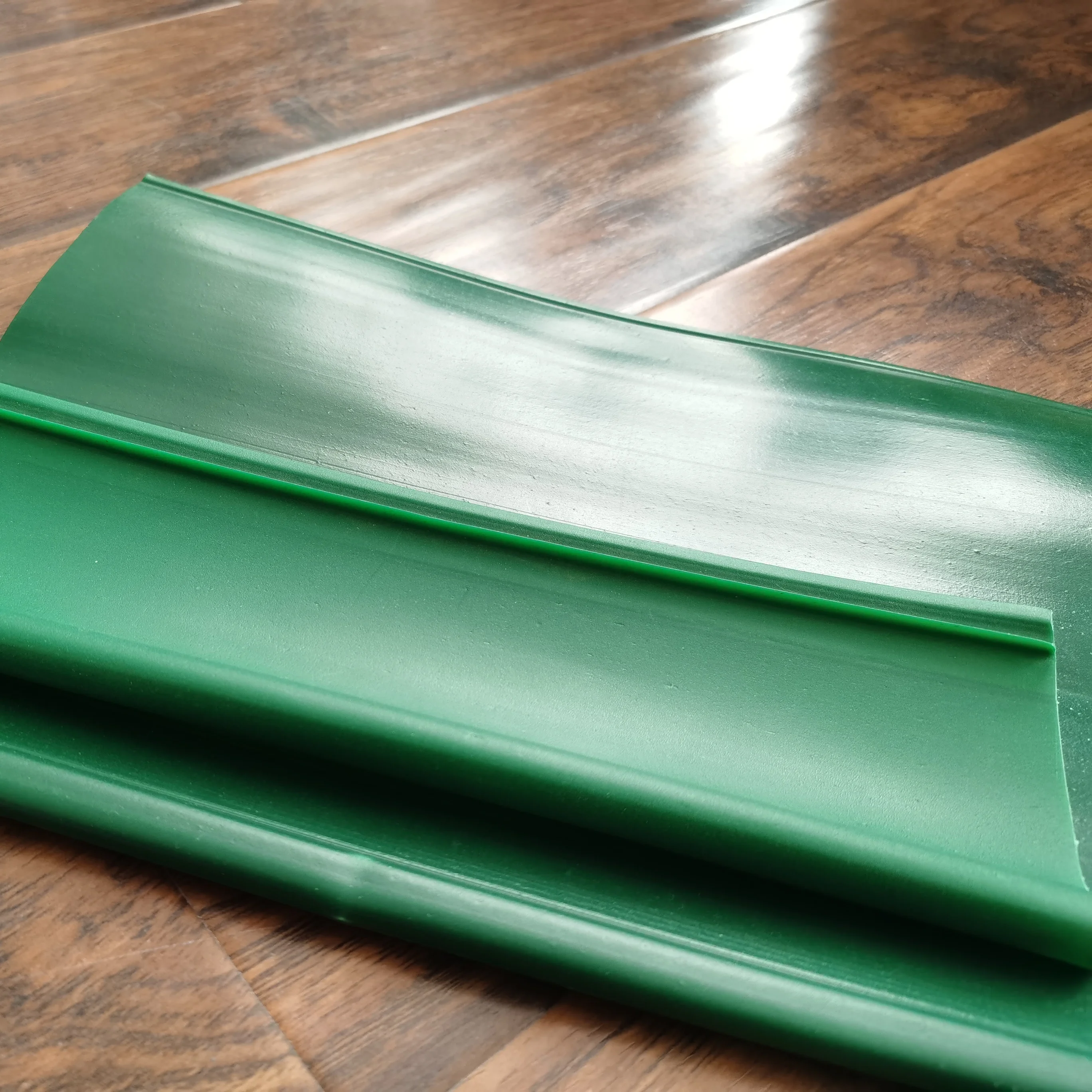 100 mm 150 mm 200 mm width green color grass stone isolation belt manufacturer for landscape garden yard