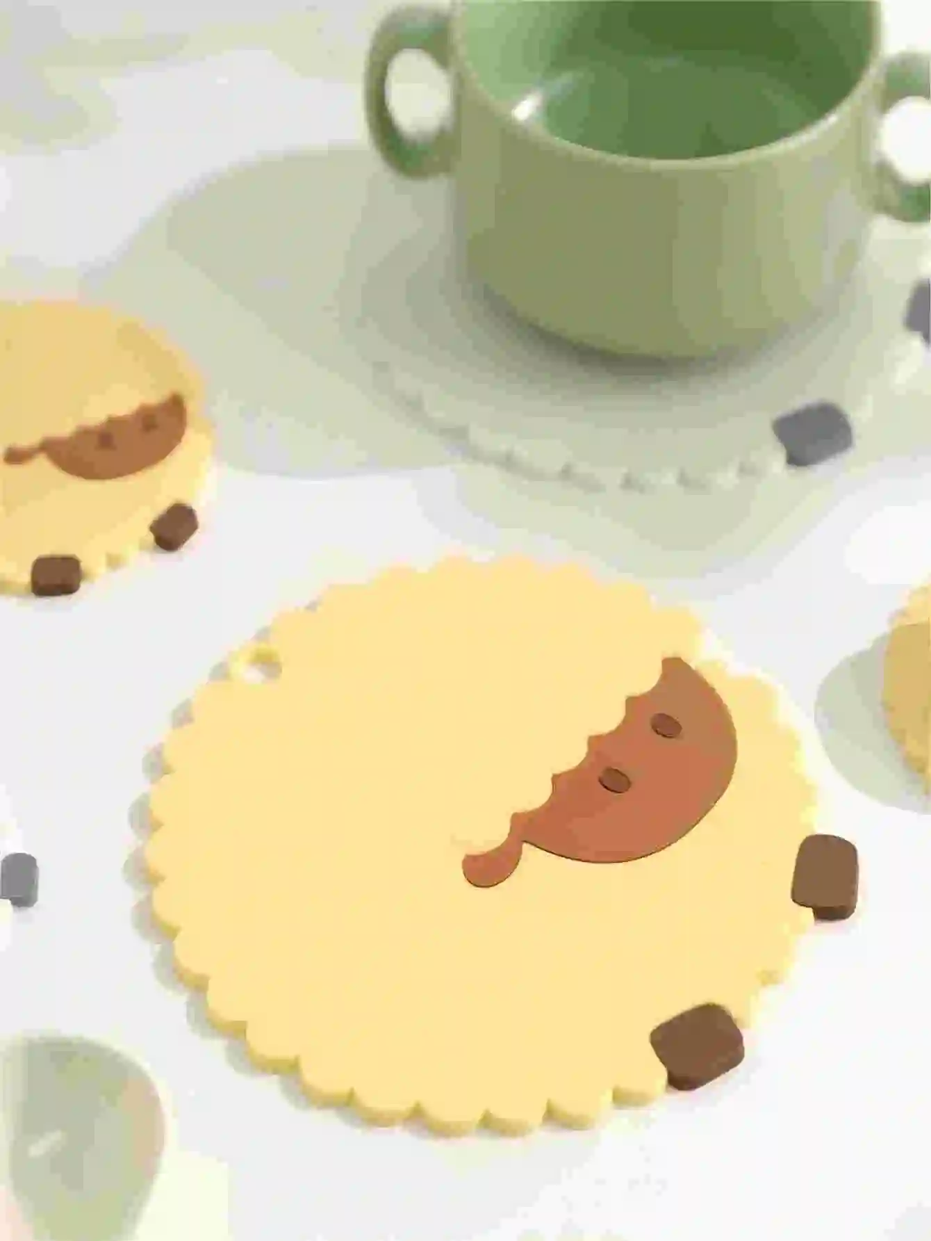 Soft Silicone Cartoon Place Mat Non-Slip Hot Pot Coaster for Tea & Coffee Oil-Proof Mats & Pads