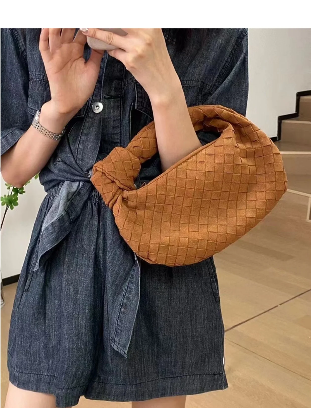 ins Popular New Woven Suede Handbag Ladies Woven Knotted Cloud Bags Clutch Bag