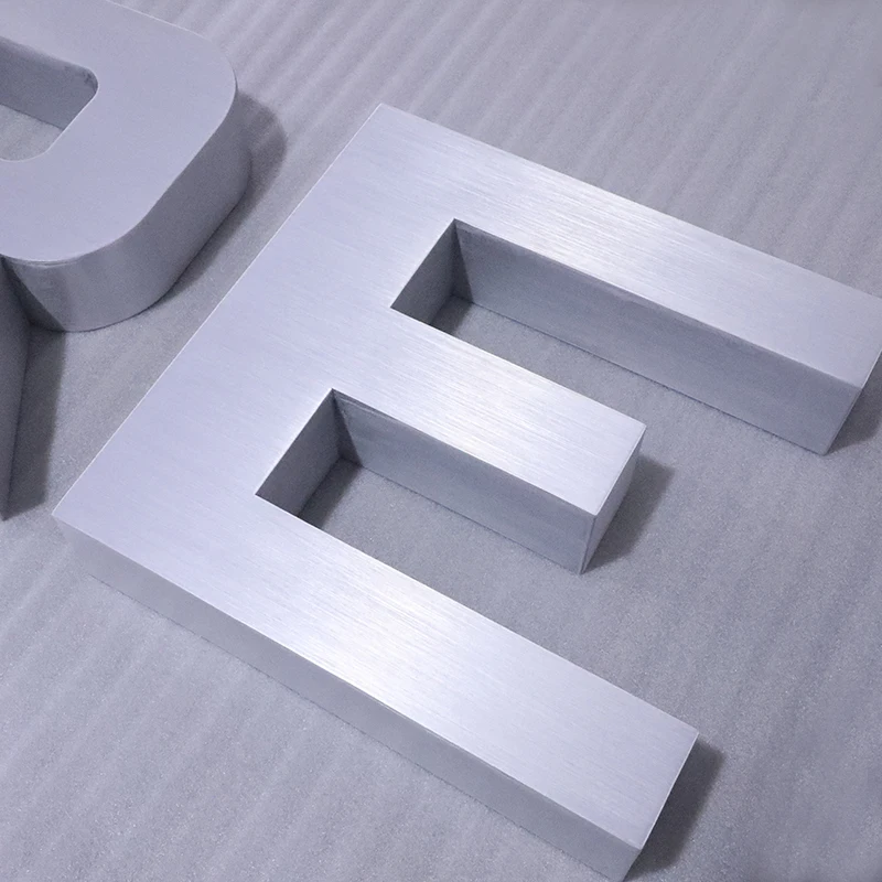Customized Fabricate Metal Channel Letter Brushed Aluminum Dimensional Letters Metal Fabricated Letter with Studs