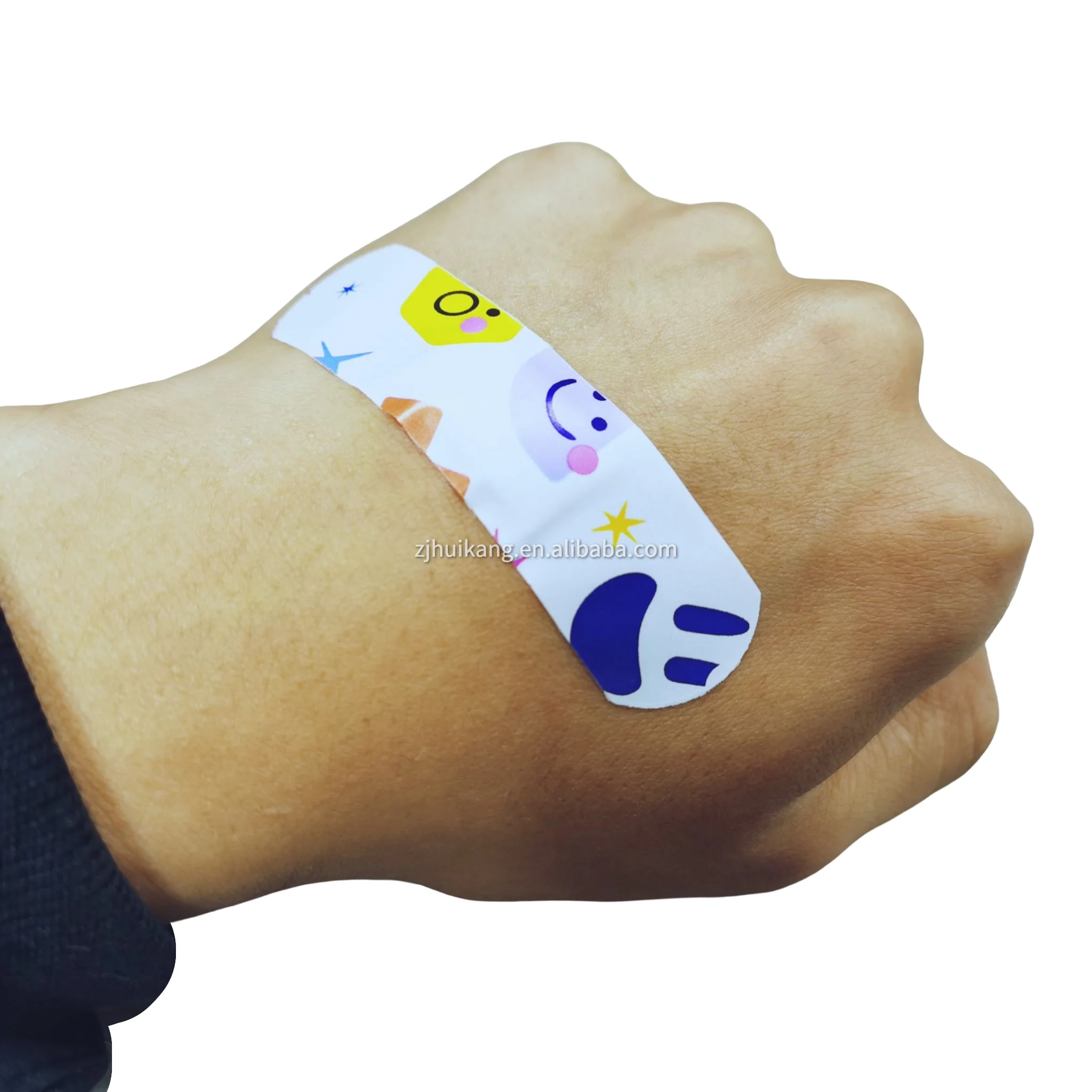 Custom PE Smile Face Lovely Cute Cartoon Waterproof Adhesive Bandage Plaster OEM Acceptable Plaster