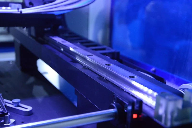 Automatic SMT chip mounter desktop smd pick and place machine H4 for 0201