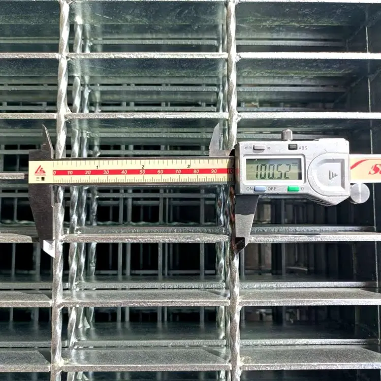 Factory direct sale Hot galvanized customized walkway steel grating Platform Plate Panels