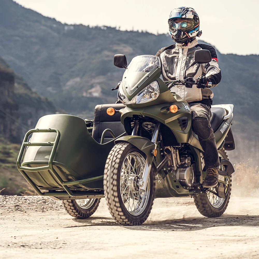 Jialing 600cc Tricycle Motorcycle High Quality Gasoline Tricycle Travel Motorized Tricycles