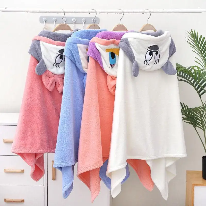 Custom coral fleece cartoon printing kids beach hooded towel poncho bath towel for kids