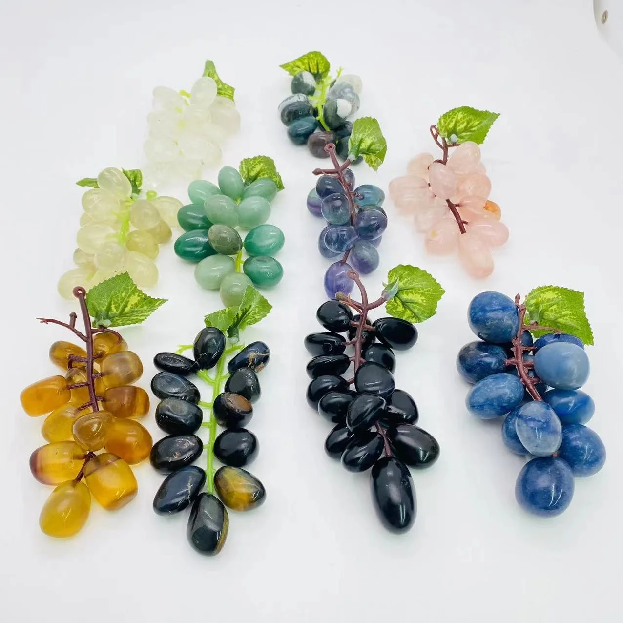 Factory Price Wholesale Healing Crystal Tumbled Crafts Natural Crystal Quartz Grape For Home Decoration