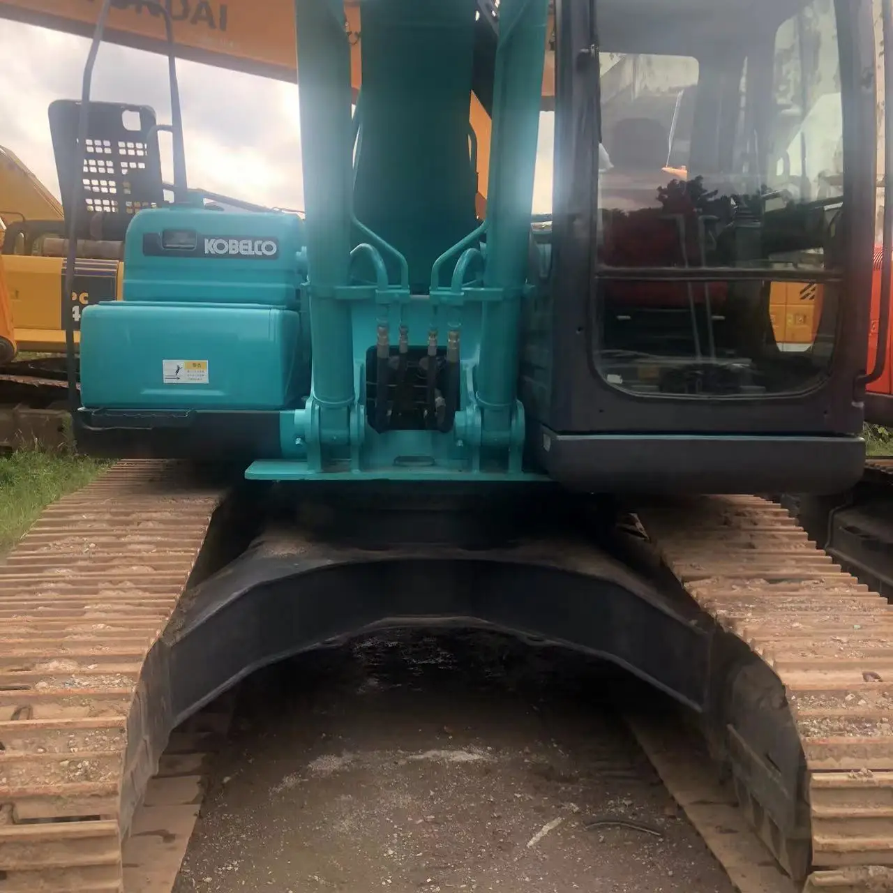 Used original KOBELCO sk200-8 sk200LC-8  Crawler excavator for sale