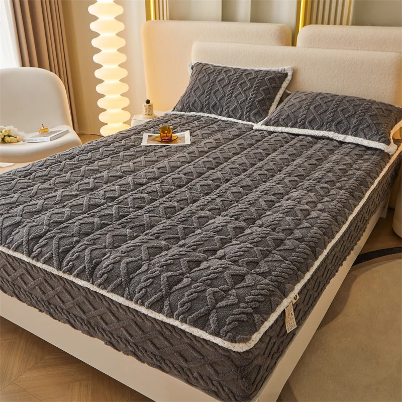 Thickened Winter Milk Velvet Quilted Mattress Cover Single Piece with Extra Plush Tafleece and Coral Fleece Protector
