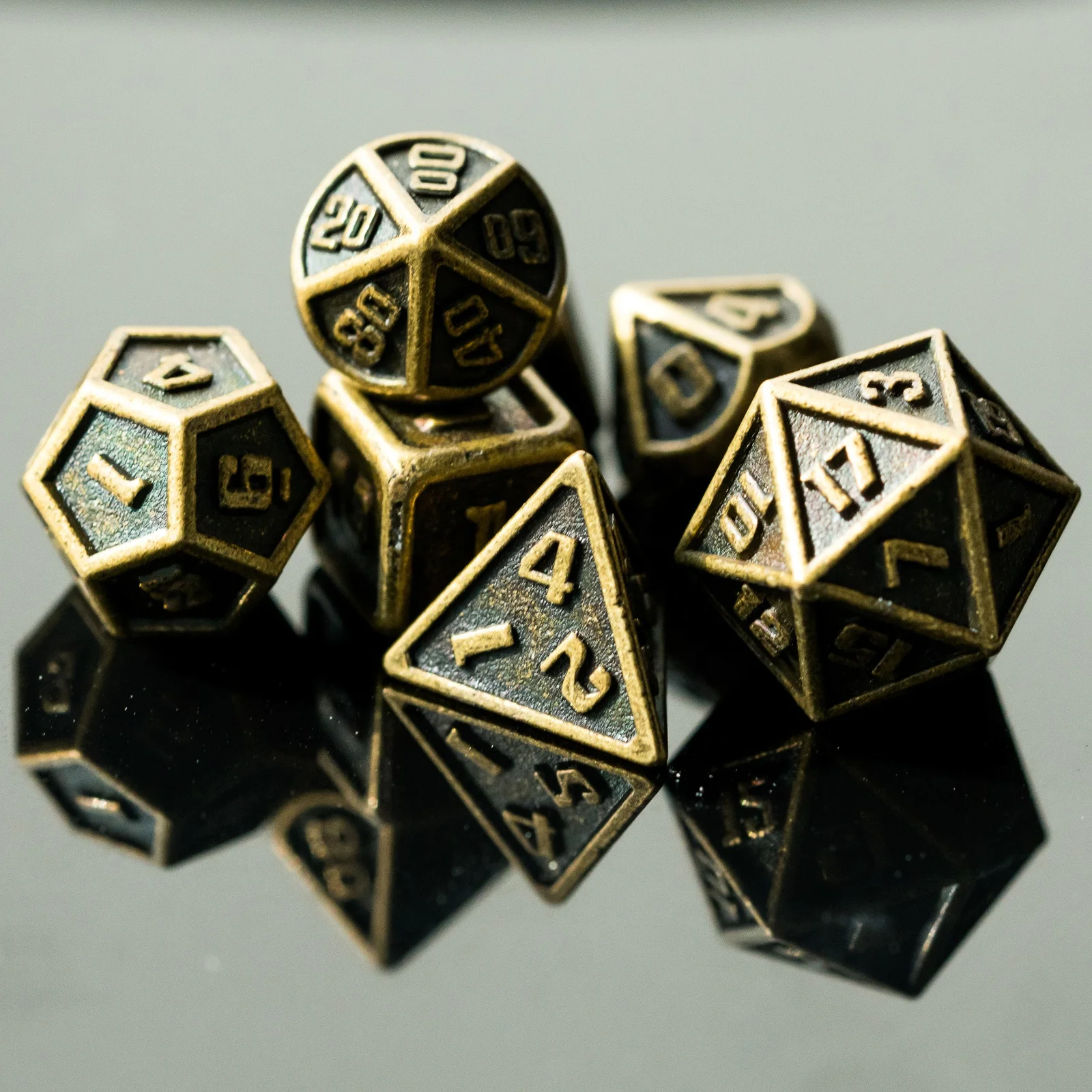 Udixi Мини Металлические многогранные игральные кости для ролевых игр MTG Подземелья и Драконы набор высококачественных костей 10