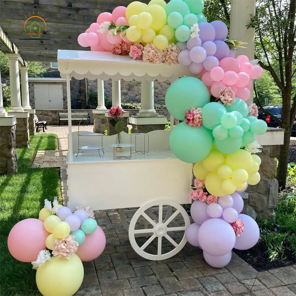 Amazon Hot Sale Customized Wooden Flower Candy Bar Cart With Wheels For Wedding Children Christmas Dessert Party Display Stand