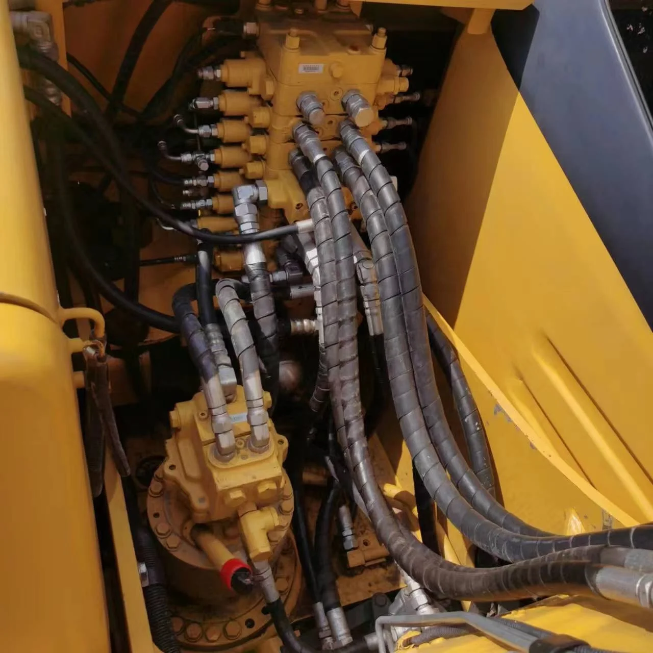 Chinese Manufacturer Condition Nice Komatsu pc130 Excavator 13ton Used Komatsu PC 130 Excavator