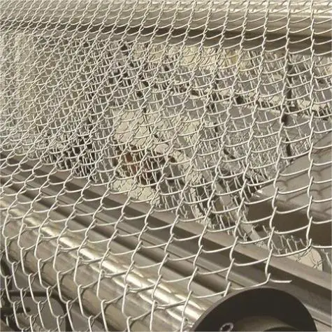 Galvanized stainless steel wire chain link wire mesh fence netting for prison fence