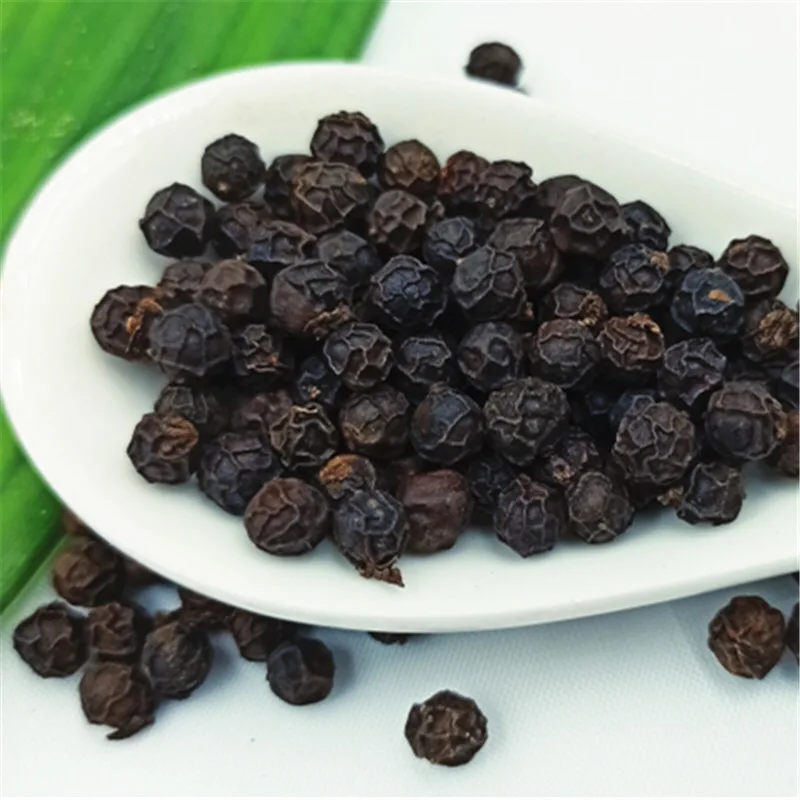 Guangxi organic spicy black pepper batch price the most preferential natural Vietnamese pepper hot dry black pepper