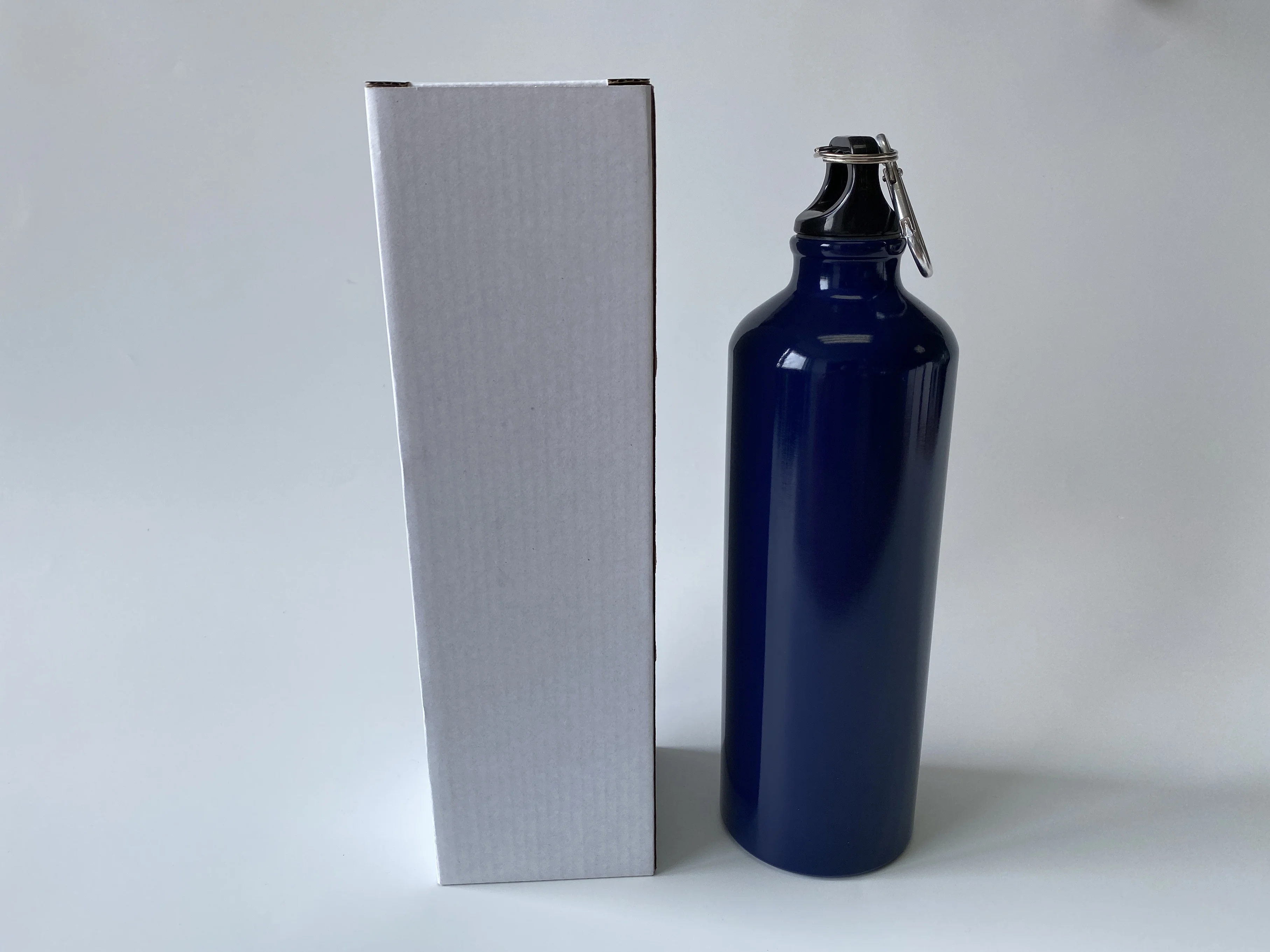 Promotion custom colorful reusable 20 Oz metal aluminum sports drink water bottle 750ml with carabiner