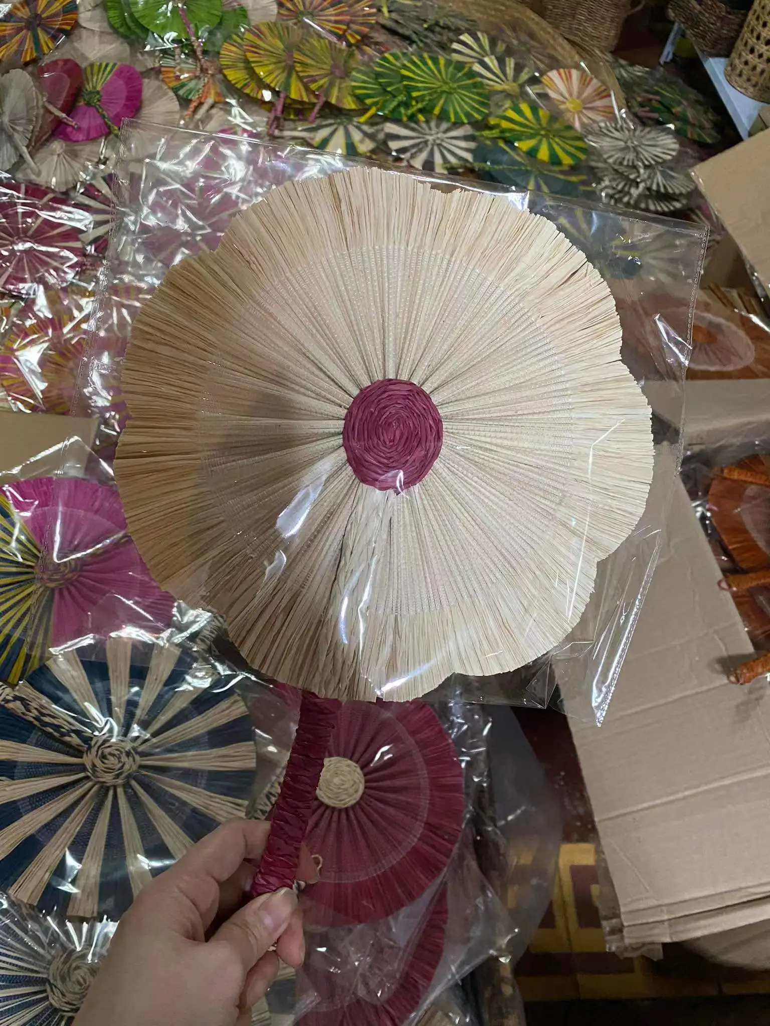 Hand fan  raffia hand made dance fans nature palm leaves hand woven Eco-friendly fan for wedding invitation or decoration