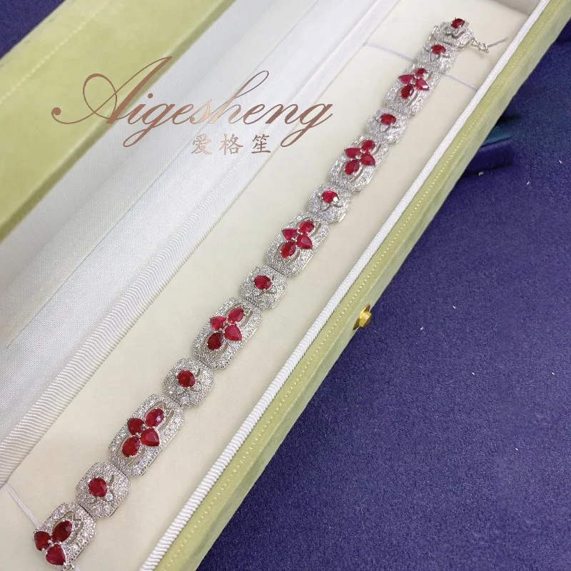 Aigesheng Classic 18K Real Gold Natural Ruby Natural Diamond Rings Au750 Gemstone Jewelry For Ladies