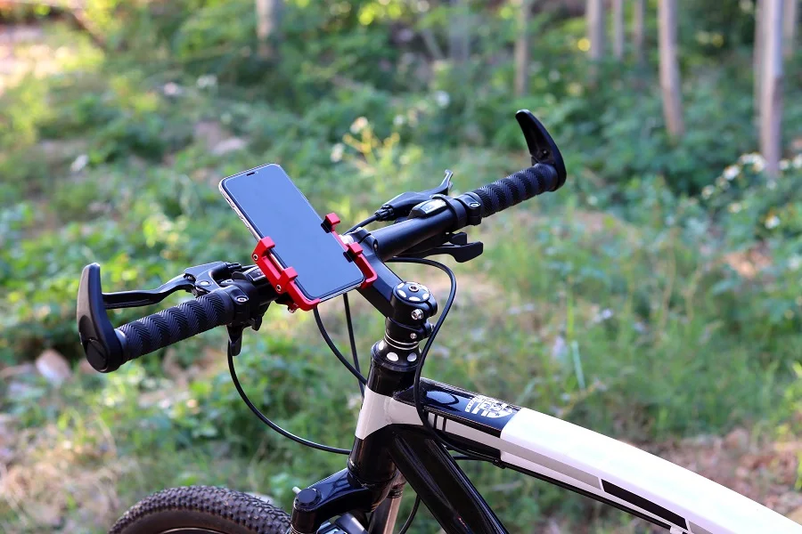 Superbsail 360 Degrees Rotation Corrosion Resistant Aluminum Bicycle Mobile Phone Holder For Bike Electric Scooter Motor Cycles