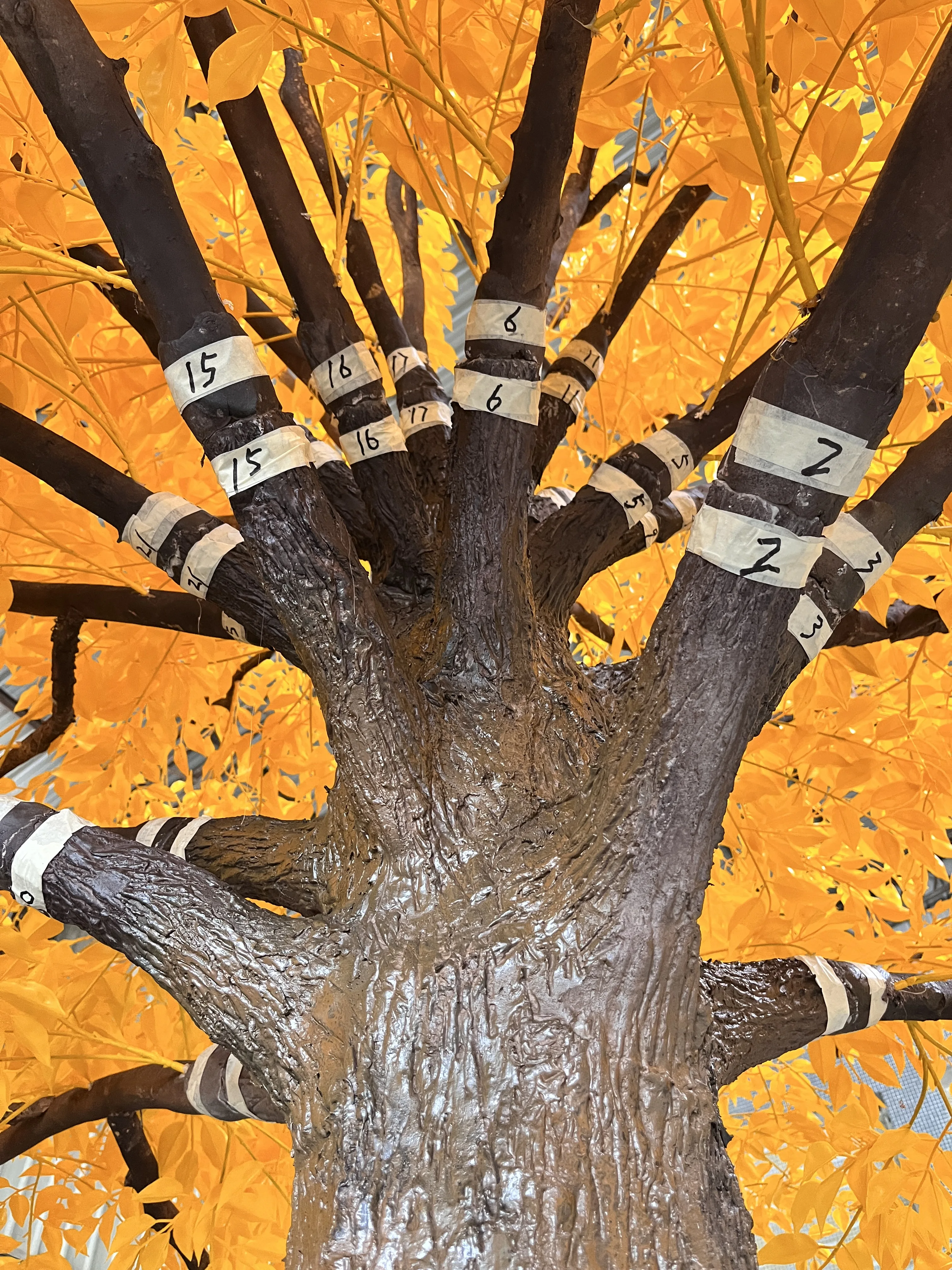 Outdoor With Uv High Quality Large Artificial Ficus Tree Outdoor Decoration Artificial Banyan Tree Yellow Color
