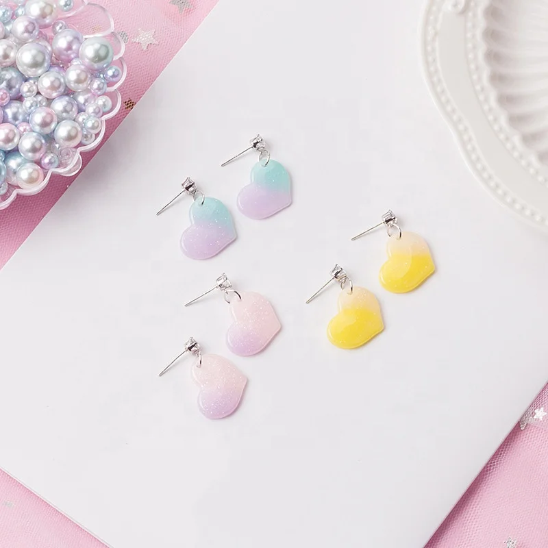 
Fashion Cute Small Pure Fresh Candy Color Gradient Stars Heart Shaped Resin Pendant Earrings Women Girls Wear Jewelry Every Day 