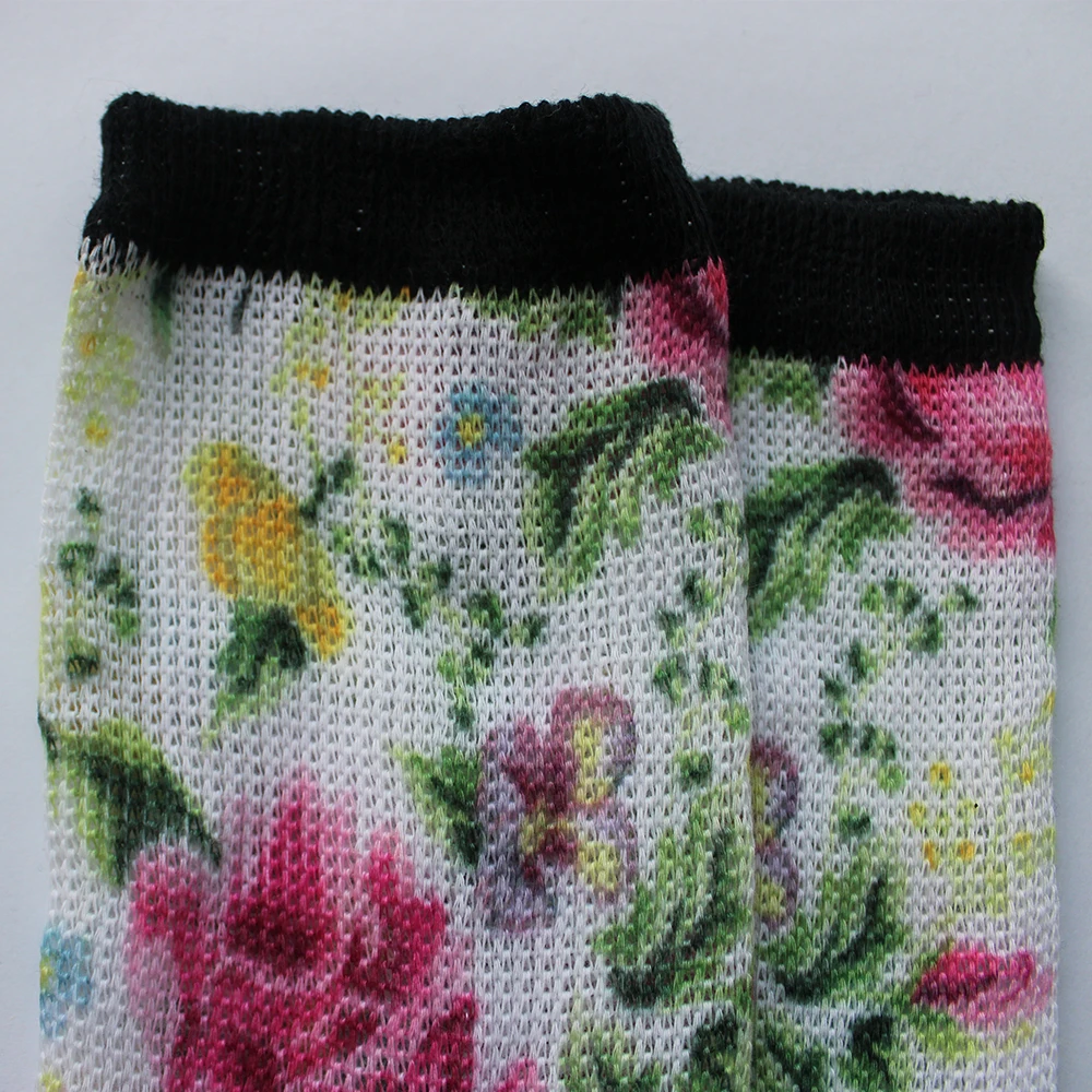 Manufacturer Fashion Colorful Design Custom Logo Comfortable Printed Sublimation Loose Knitting Diabetic Crew Socks